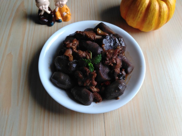 紫土豆燒雞的做法-家常味燒菜譜-易網健康養生網 紫土豆燒雞的做法-家常味燒菜譜