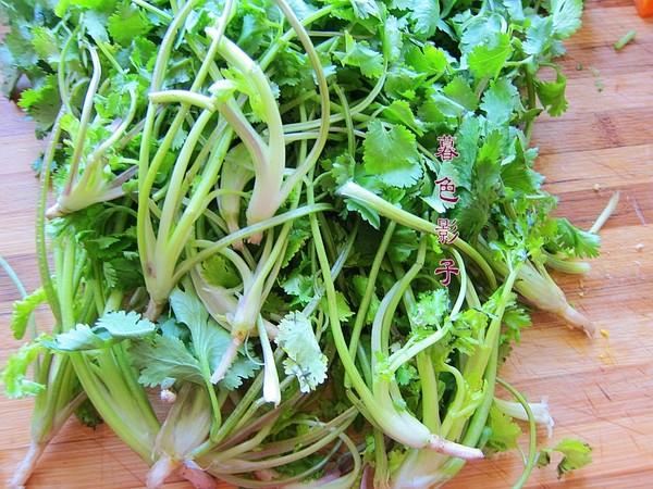 #最美不過中秋味#香菜炒肉絲的做法-家常味炒菜譜