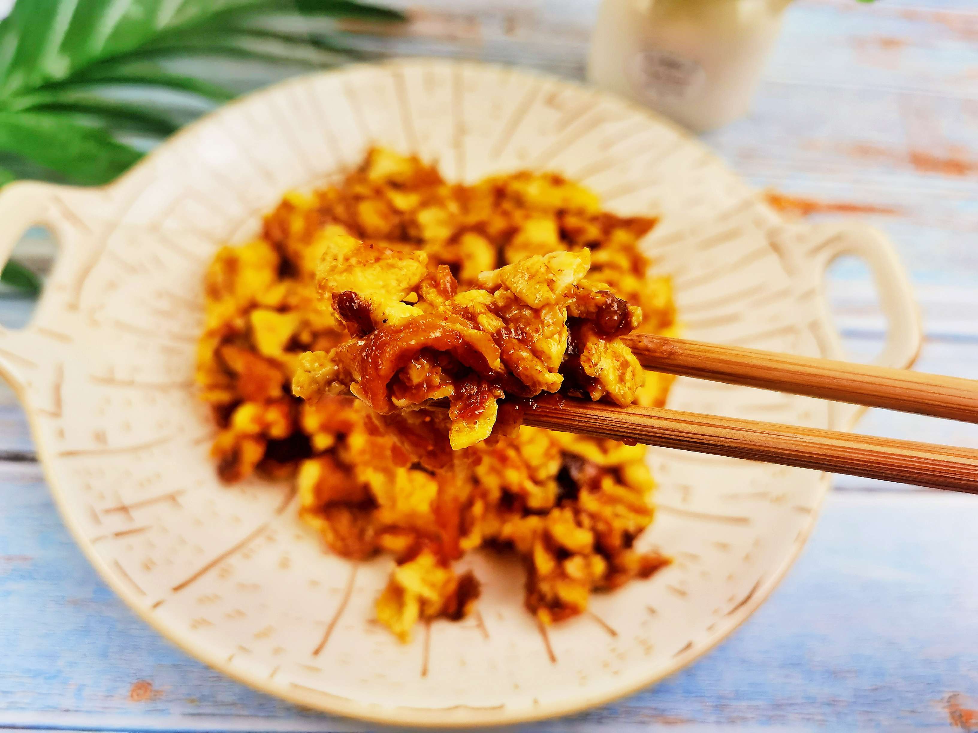 雞蛋的花樣吃法－靈魂炒蛋，沒點(diǎn)實(shí)力不敢叫這名，好吃又簡(jiǎn)單的做法-香辣味炒菜譜