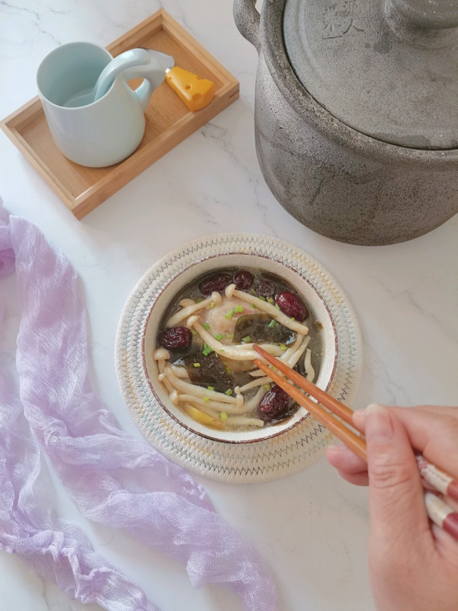 菌菇海帶燉鴨湯的做法-咸鮮味燉菜譜