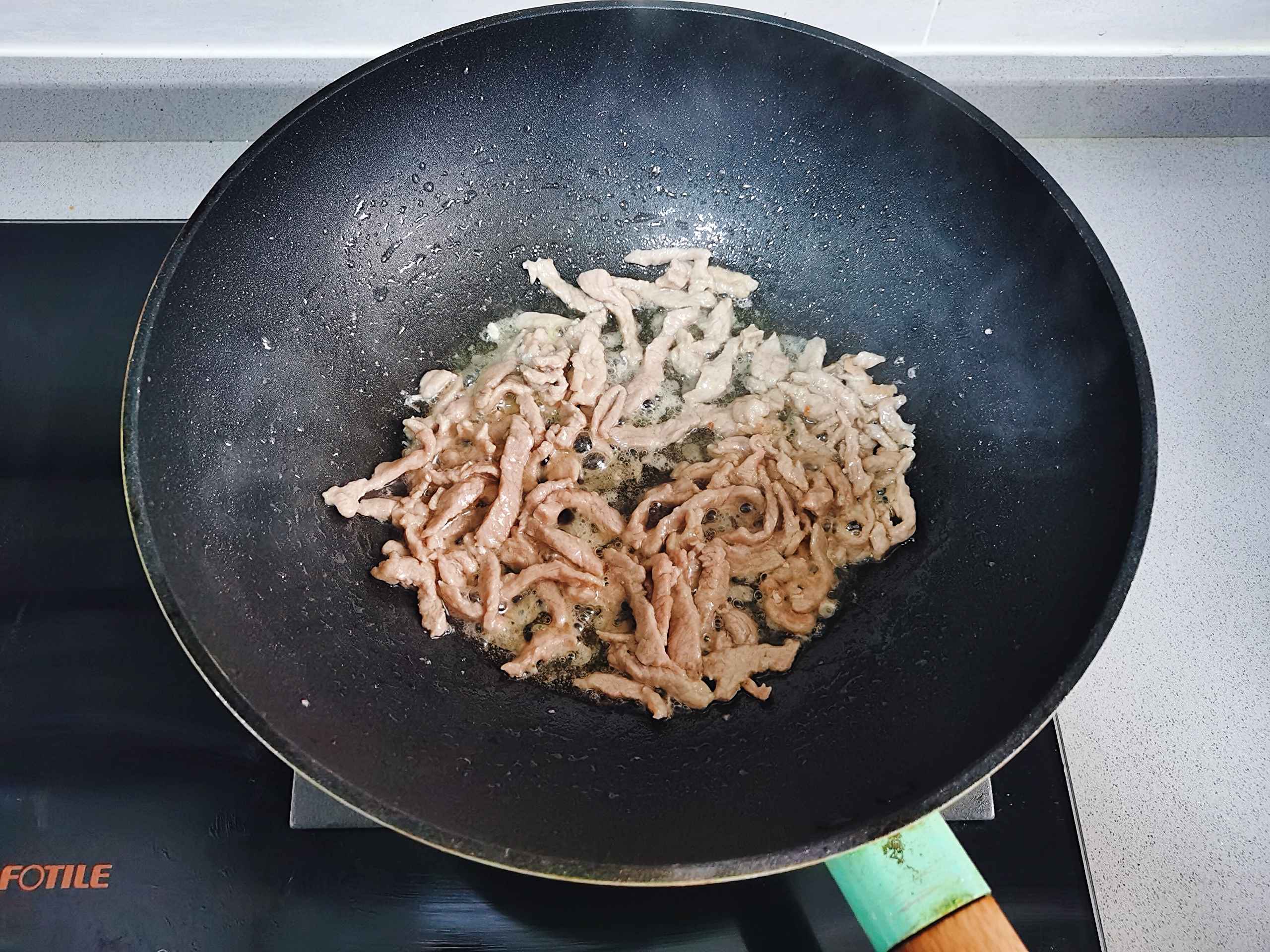 好吃到舔盆的魚香肉絲的做法-酸甜味炒菜譜