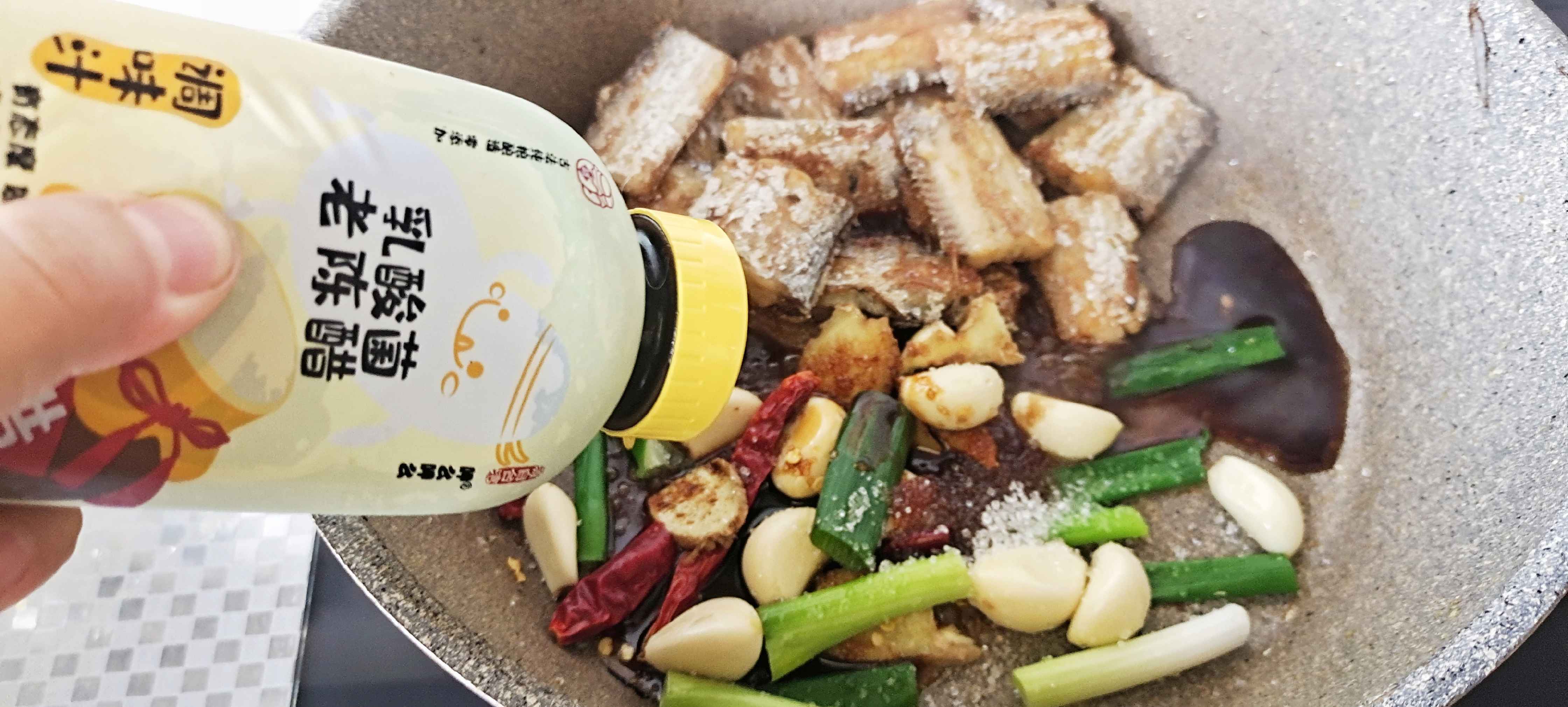 帶魚好吃的經典做法…糖醋帶魚的做法-酸甜味燒菜譜