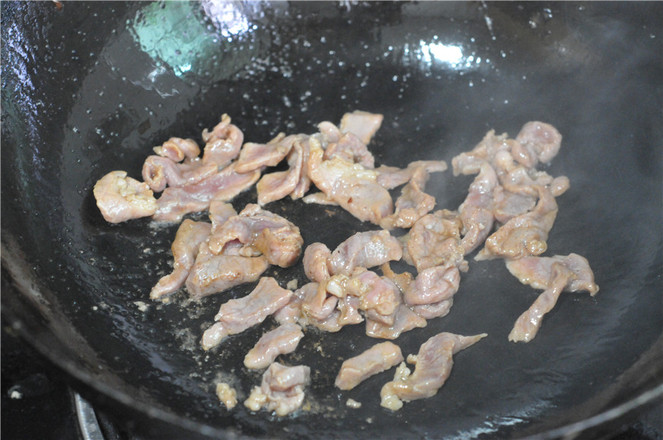 花生芽炒肉片的做法-家常味炒菜譜