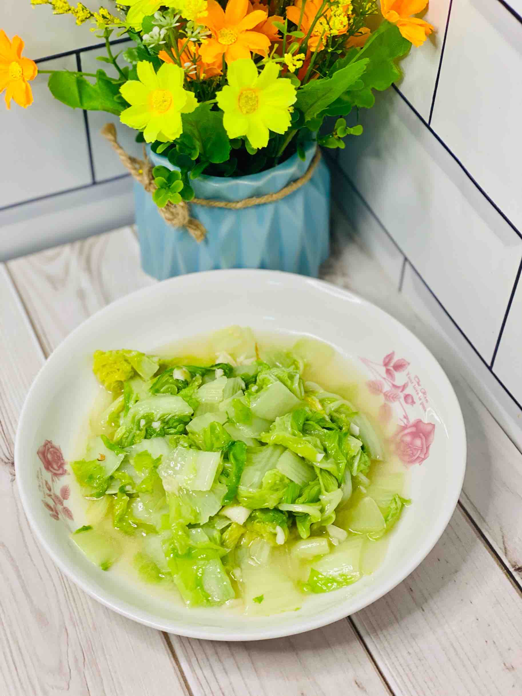 家常快手菜?銀絲白這樣炒,味道鮮美超好吃的做法-家常味炒菜譜-易網健康養生網 家常快手菜?銀絲白這樣炒,味道鮮美超好吃的做法-家常味炒菜譜