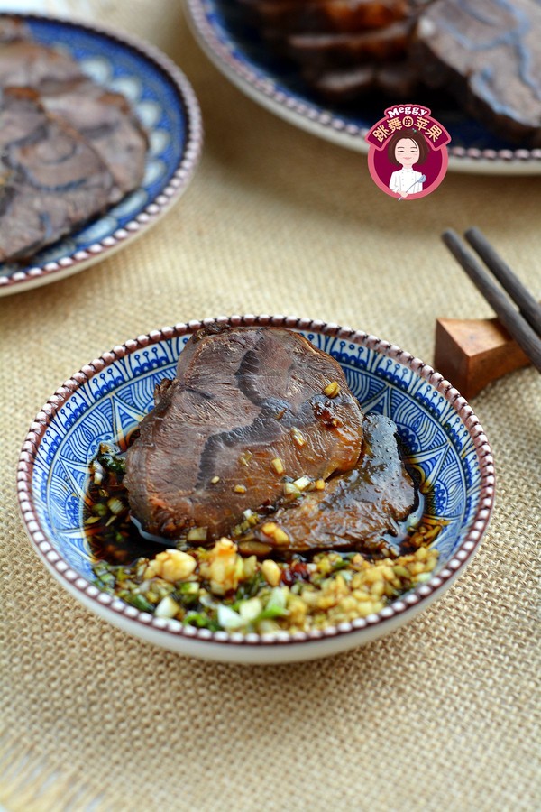電飯煲鹵牛腱子的做法-家常味鹵菜譜-易網(wǎng)健康養(yǎng)生網(wǎng) 電飯煲鹵牛腱子的做法-家常味鹵菜譜