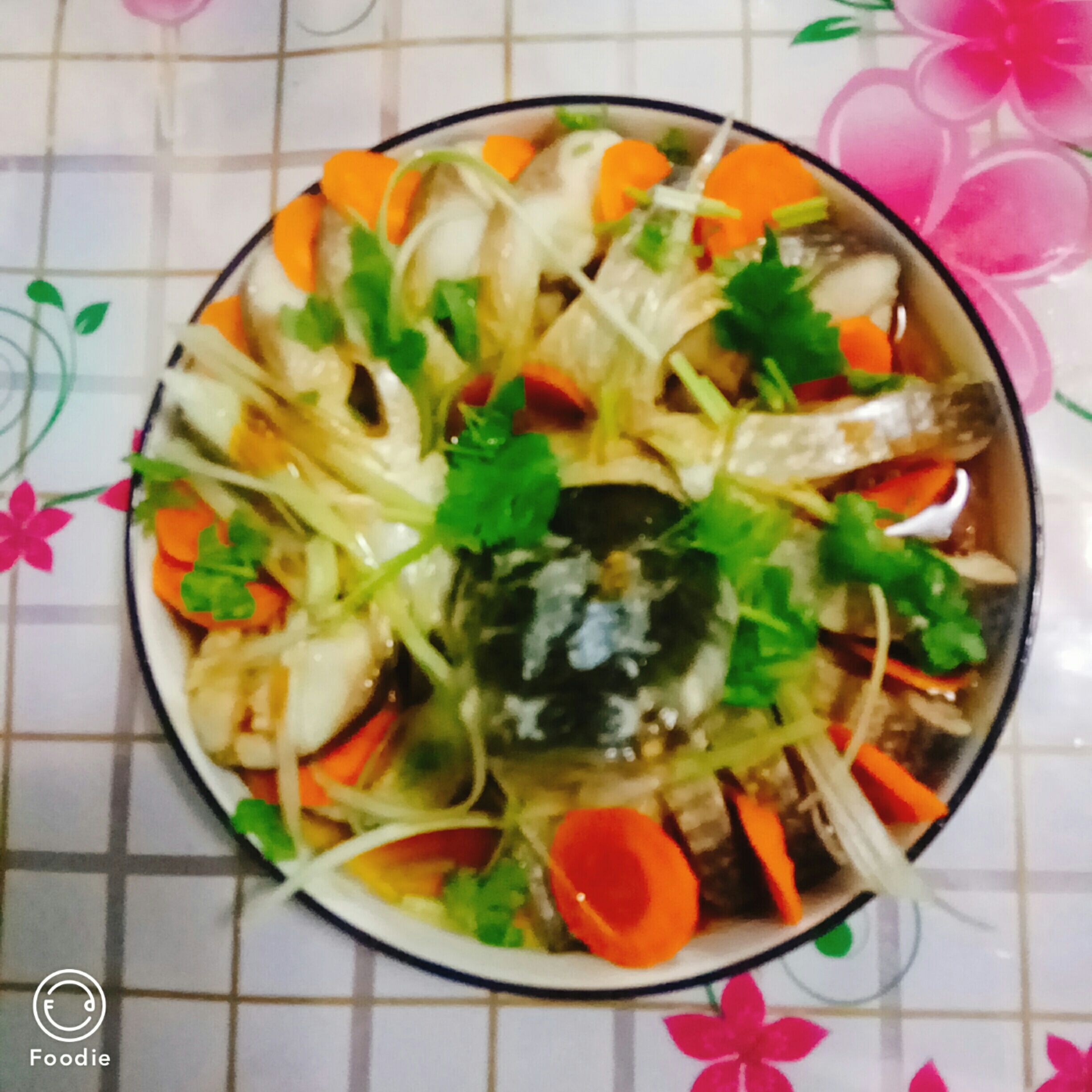 清蒸魚的做法-家常味蒸菜譜-易網健康養生網 清蒸魚的做法-家常味蒸菜譜