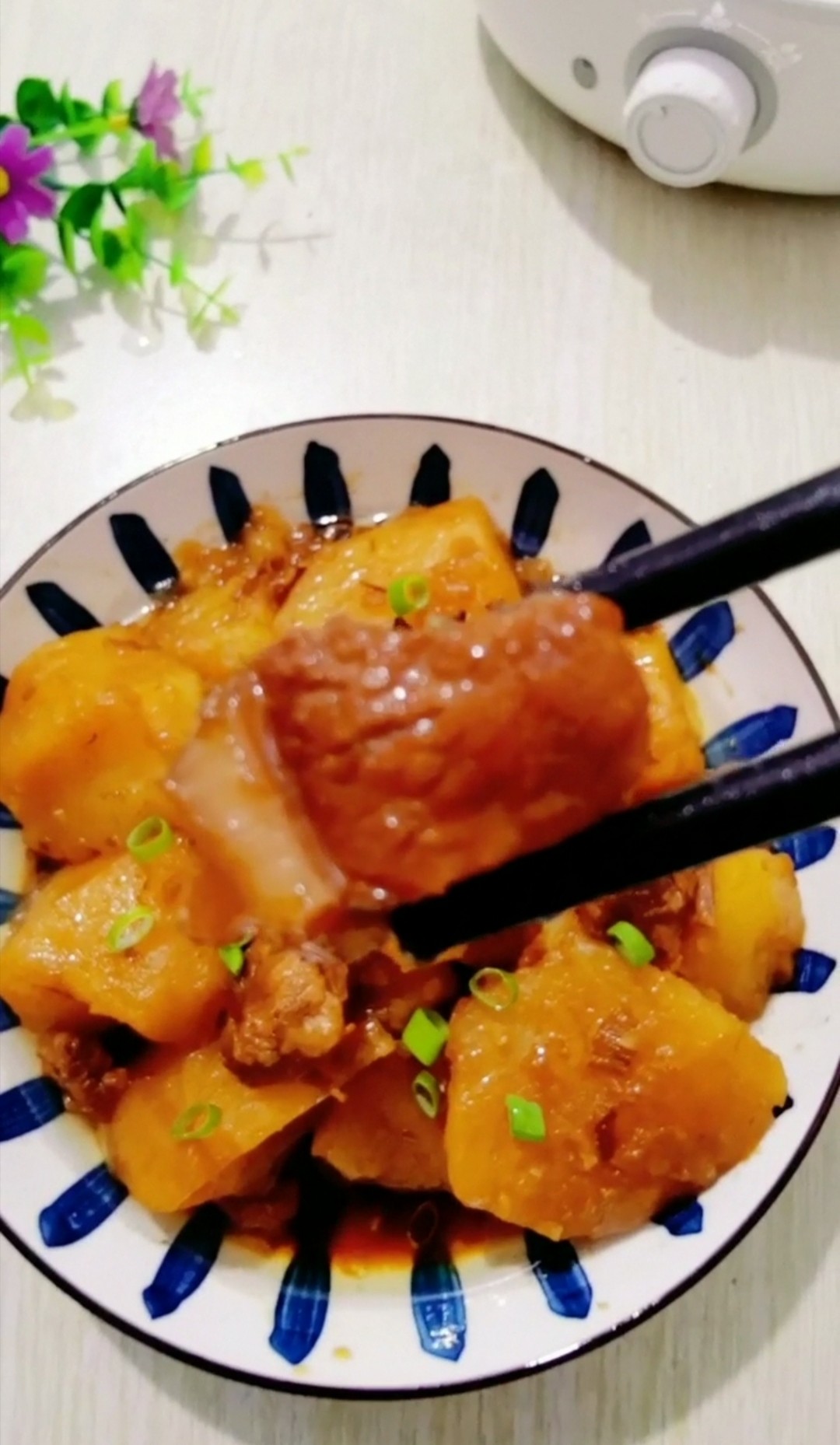 牛腩燉土豆的做法-咸鮮味燉菜譜
