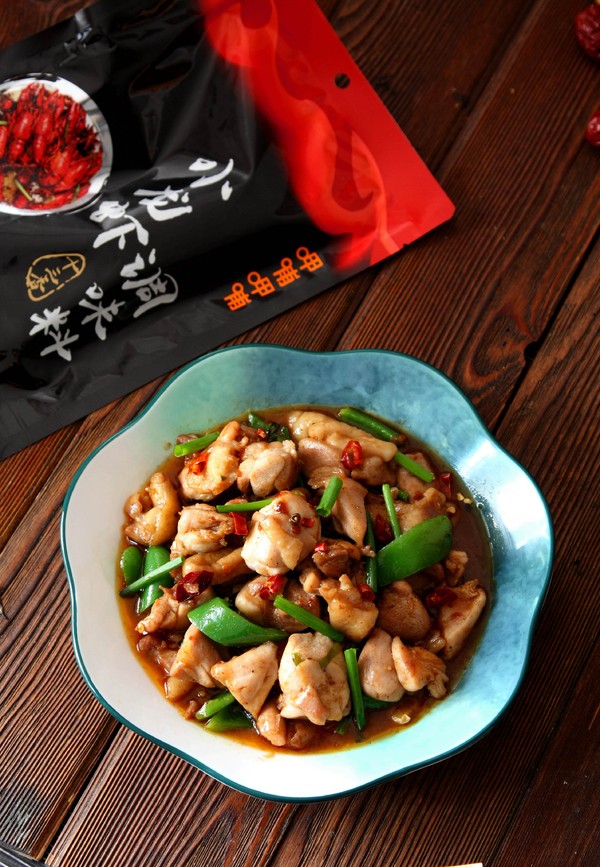 辣炒饞嘴雞的做法-麻辣味炒菜譜-易網健康養生網 辣炒饞嘴雞的做法-麻辣味炒菜譜