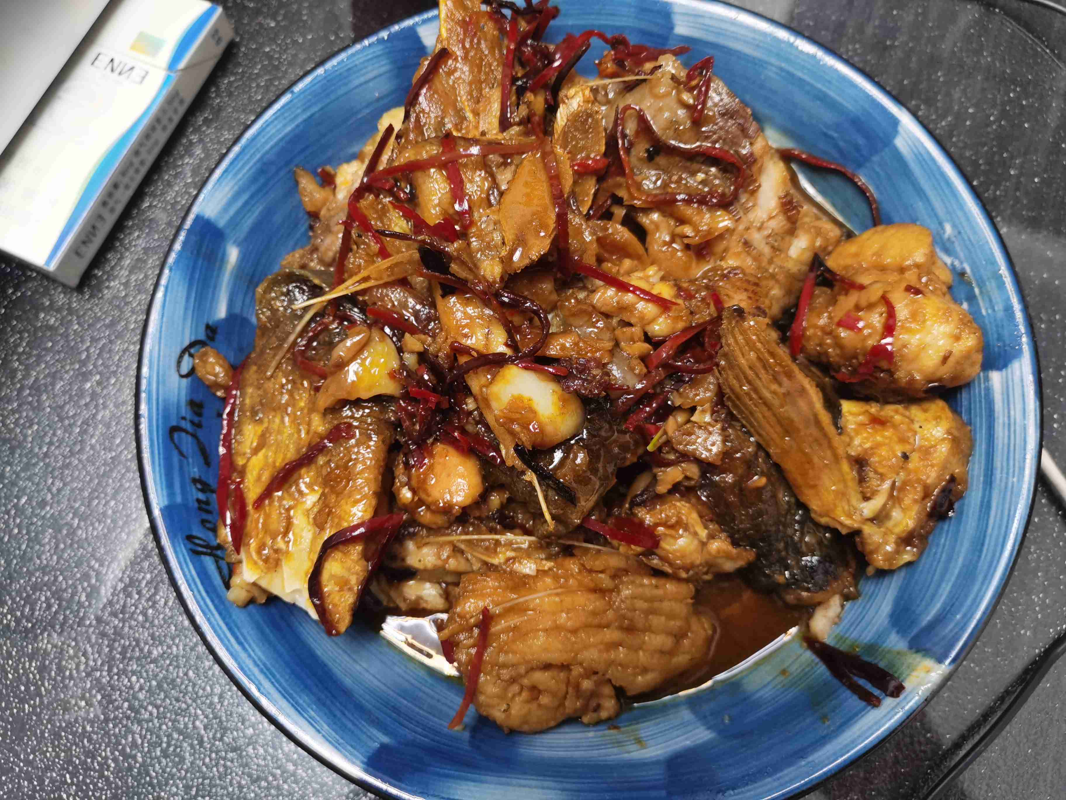 紅燒魚家常菜的做法-咸鮮味煎菜譜-易網健康養生網 紅燒魚家常菜的做法-咸鮮味煎菜譜
