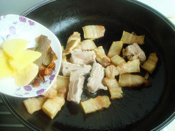 電飯煲豆腐燉肉的做法-咸鮮味燉菜譜