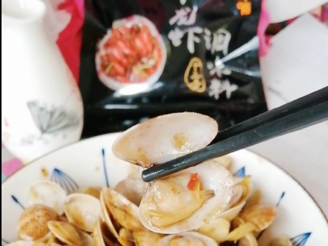香辣炒蛤蜊的做法-咸鮮味炒菜譜-易網健康養生網 香辣炒蛤蜊的做法-咸鮮味炒菜譜