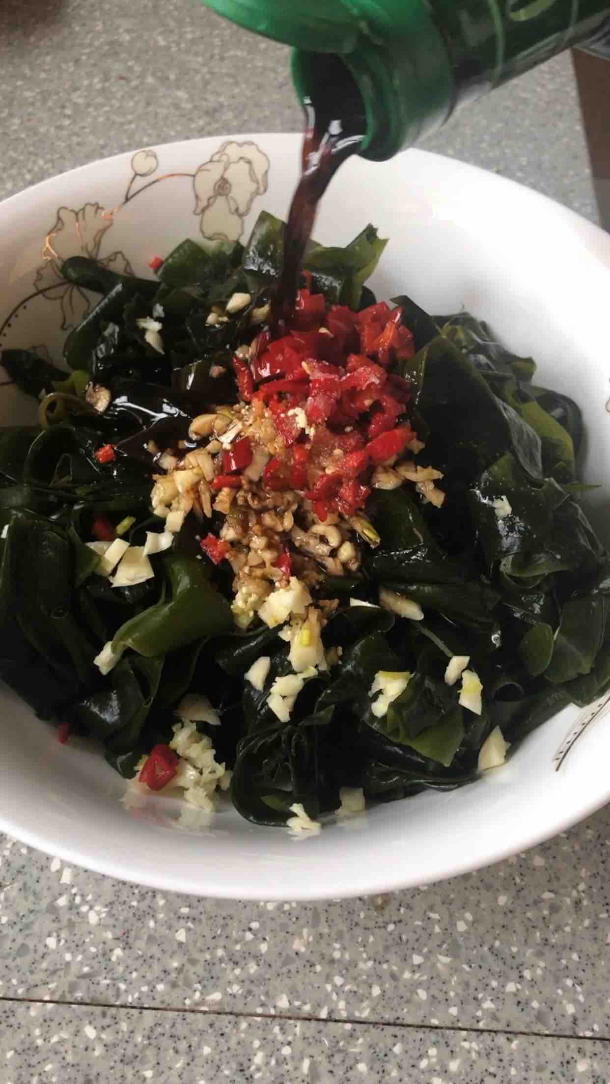涼拌裙帶菜的做法-酸甜味拌菜譜