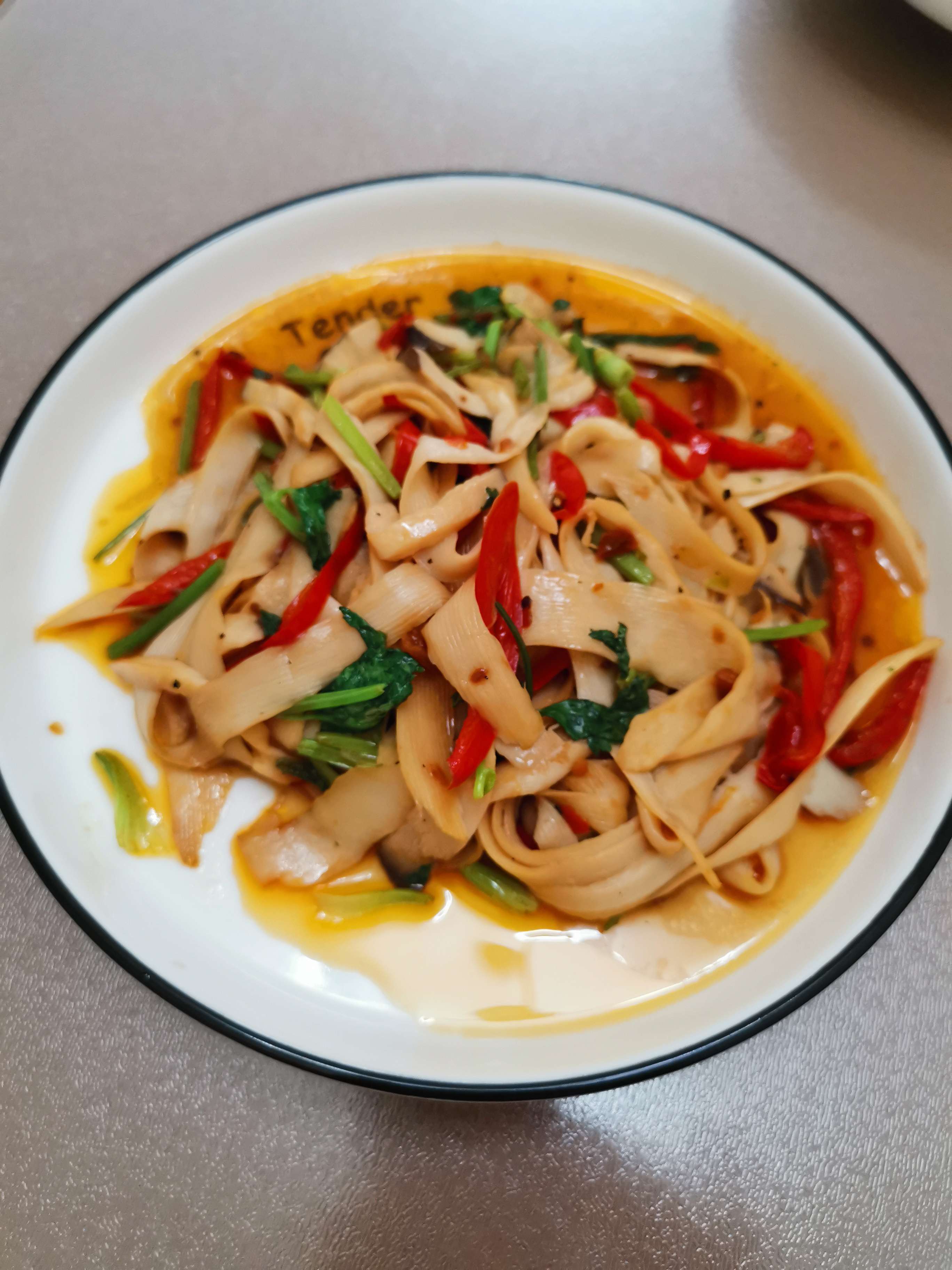 涼拌杏鮑菇的做法-酸辣味拌菜譜-易網健康養生網 涼拌杏鮑菇的做法-酸辣味拌菜譜