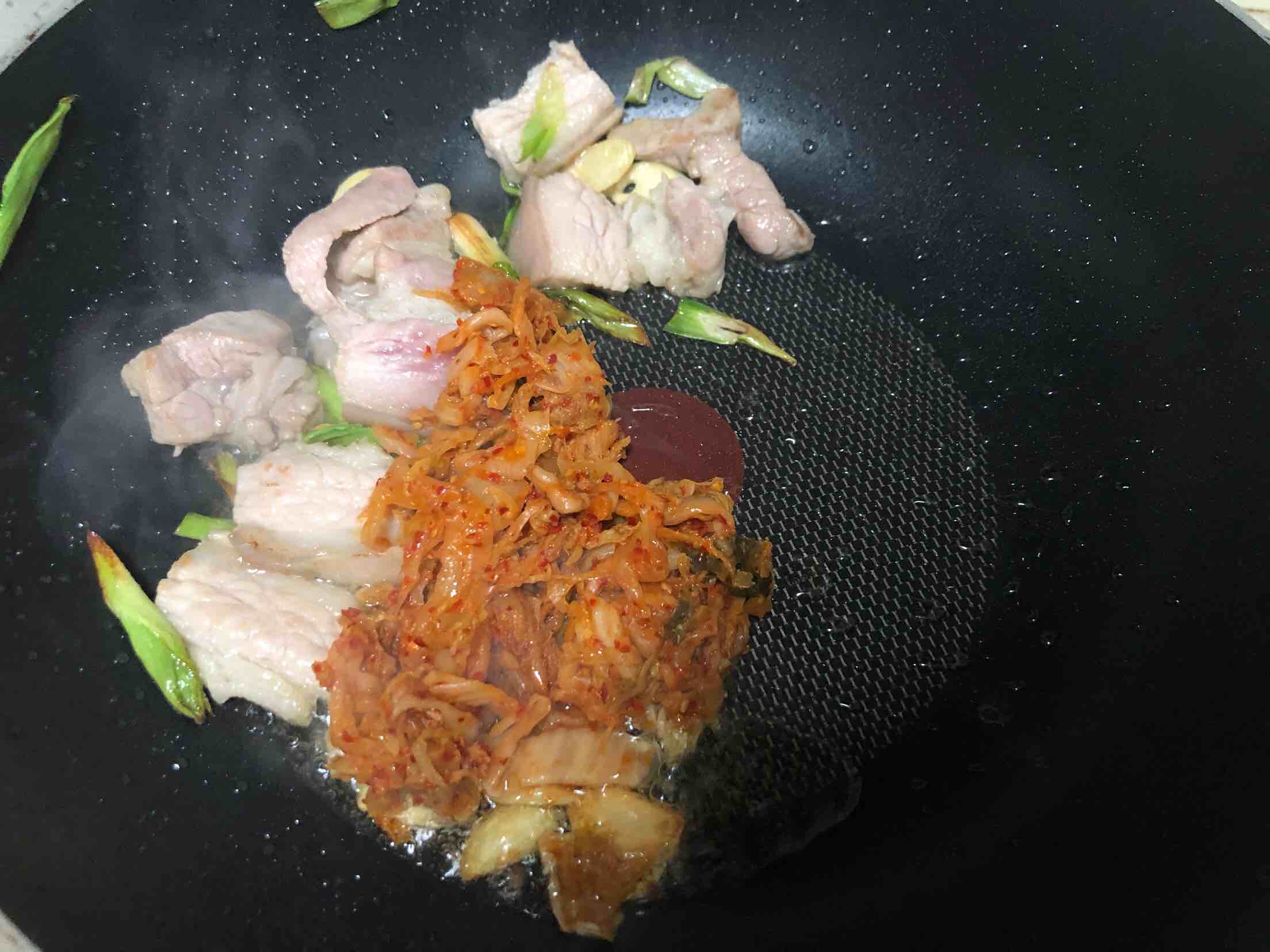 辣白菜豆腐鍋的做法-家常味燉菜譜