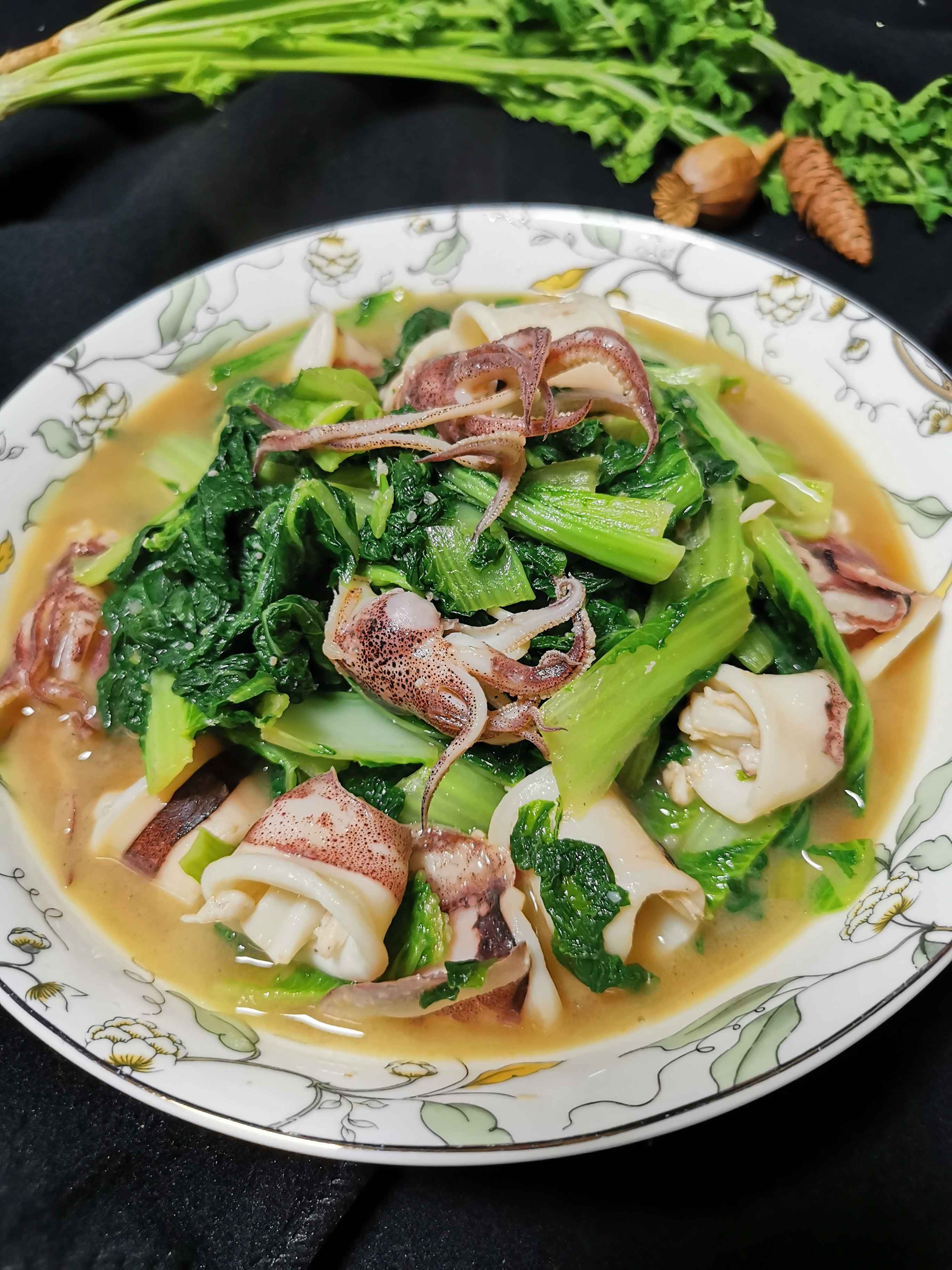 小白菜燒筆管魚的做法-家常味炒菜譜-易網健康養生網 小白菜燒筆管魚的做法-家常味炒菜譜