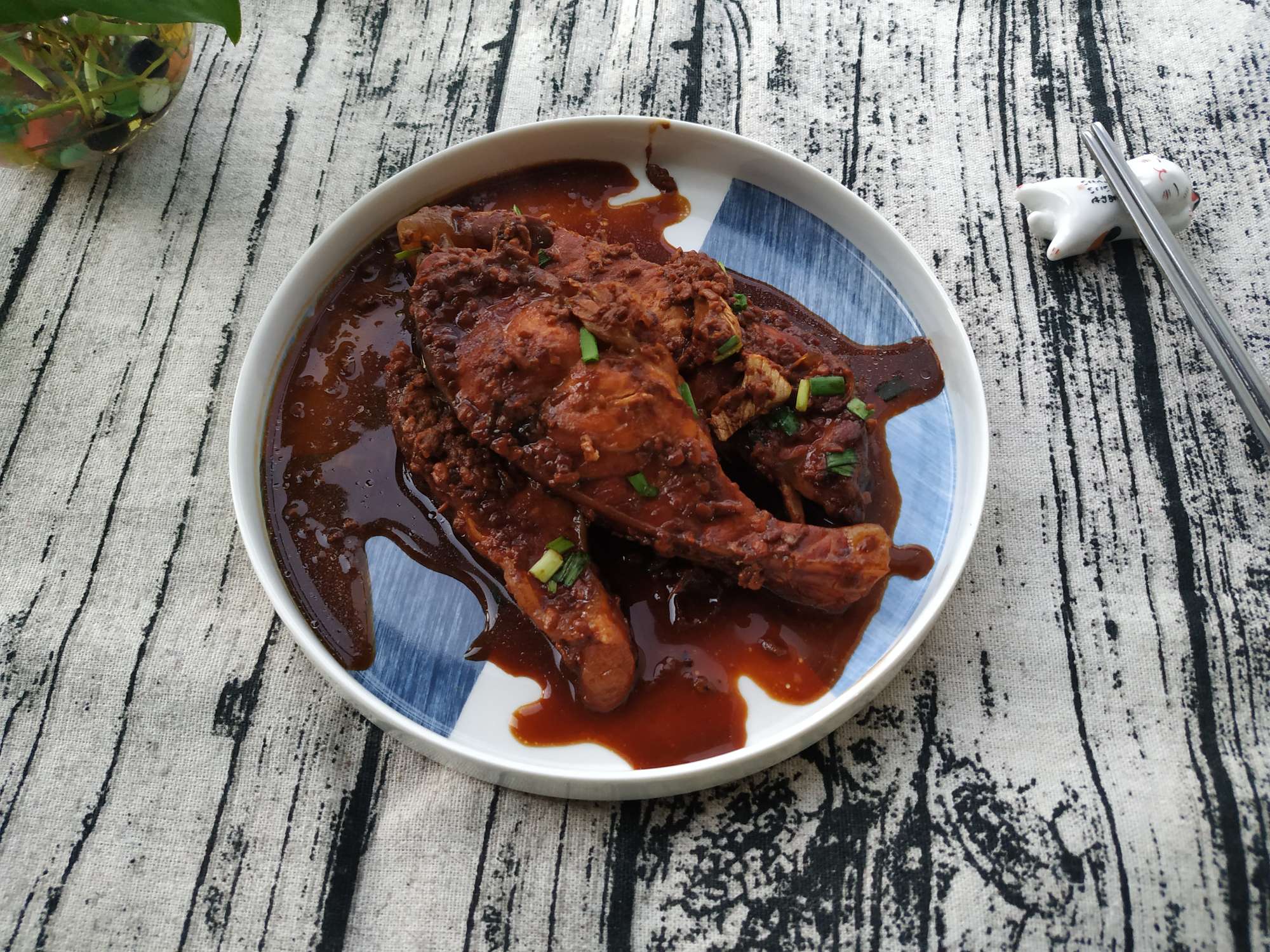 醬燒青魚的做法-醬香味燒菜譜-易網(wǎng)健康養(yǎng)生網(wǎng) 醬燒青魚的做法-醬香味燒菜譜