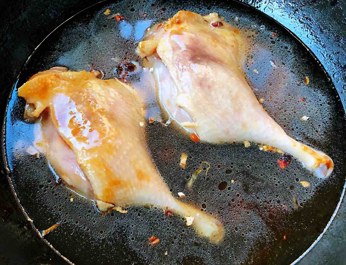 紅燒鴨腿的做法-咸鮮味燒菜譜