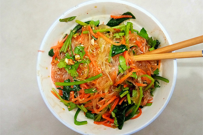 涼拌粉絲的做法-香辣味拌菜譜