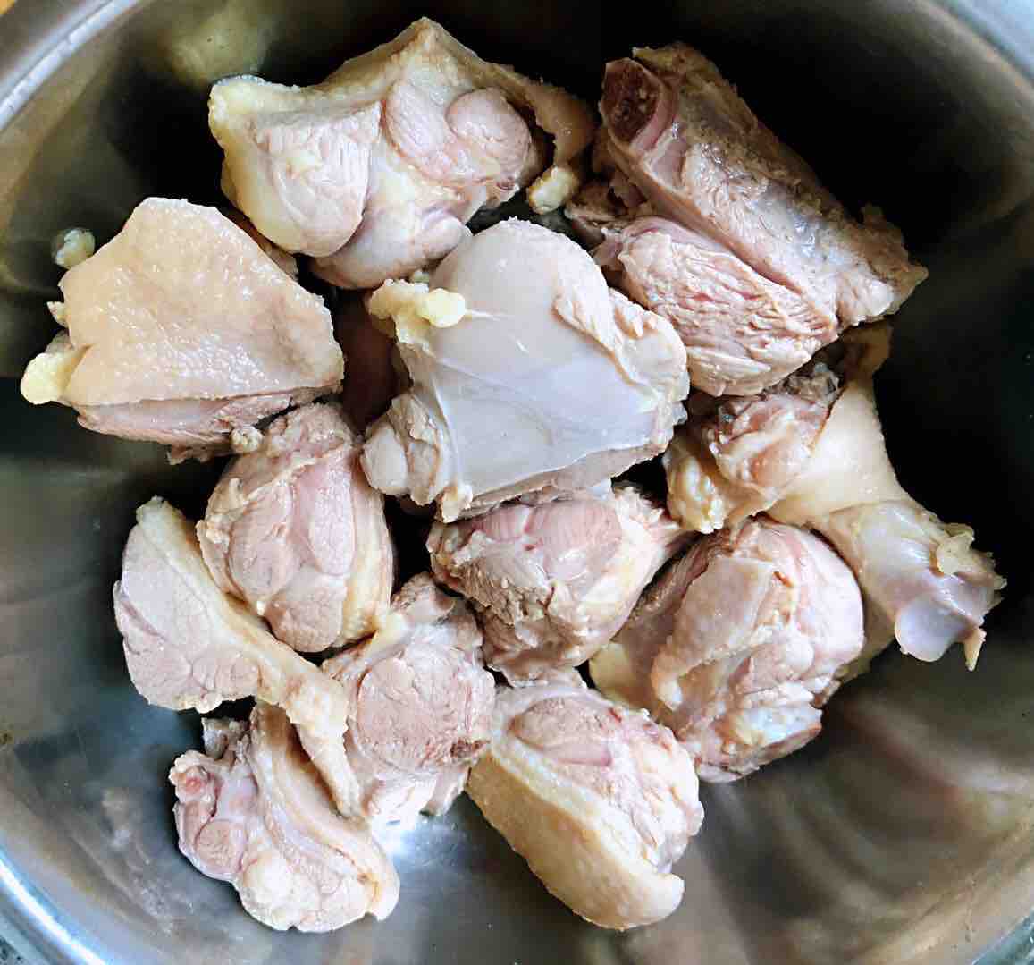 鴨腿燉白蘿卜的做法-咸鮮味燉菜譜