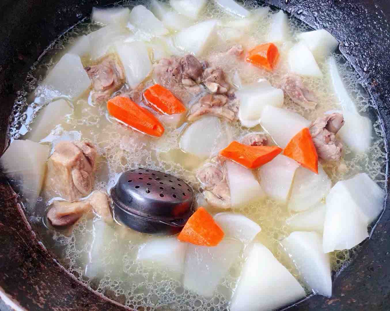 鴨腿燉白蘿卜的做法-咸鮮味燉菜譜