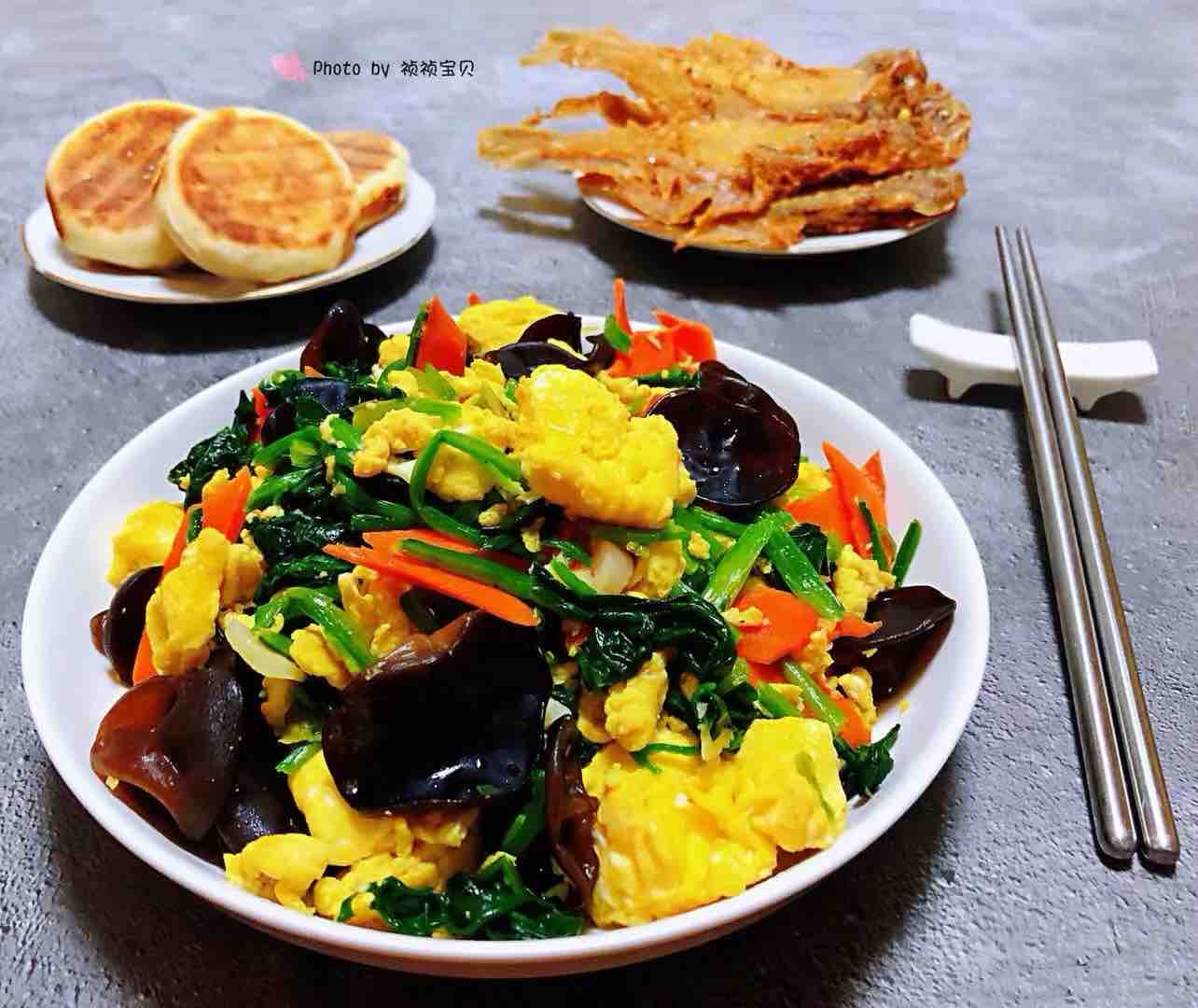 菠菜木耳炒雞蛋的做法-家常味炒菜譜