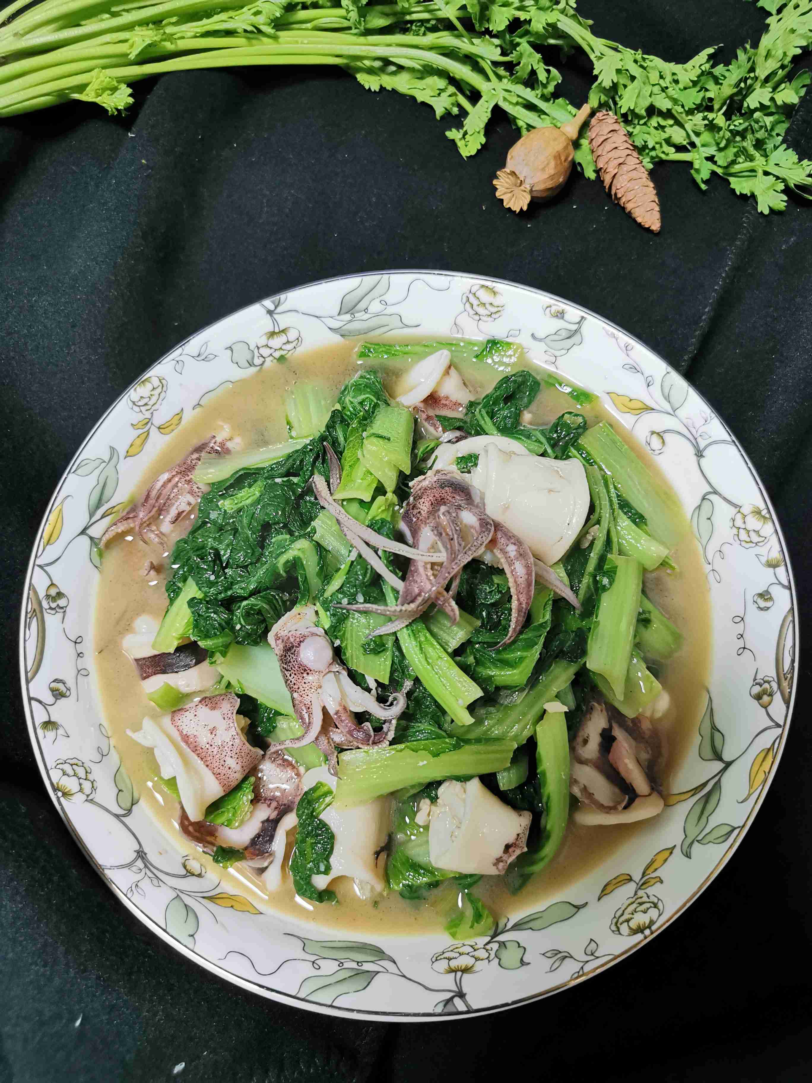 小白菜燒筆管魚的做法-家常味炒菜譜-易網健康養生網 小白菜燒筆管魚的做法-家常味炒菜譜