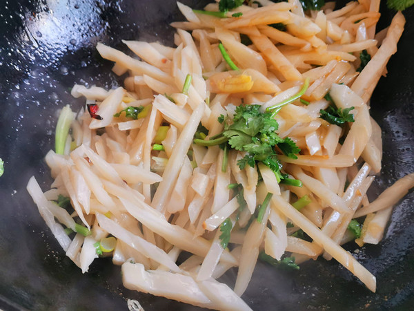 酸辣藕絲的做法-咸鮮味炒菜譜