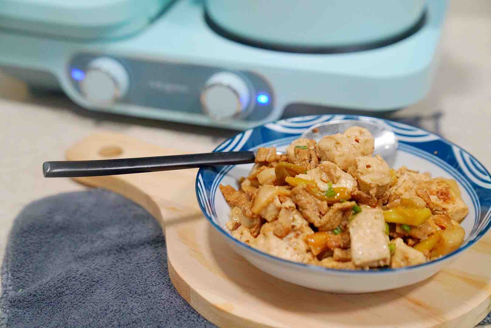 豆腐燉肉的做法-家常味燉菜譜-易網(wǎng)健康養(yǎng)生網(wǎng) 豆腐燉肉的做法-家常味燉菜譜