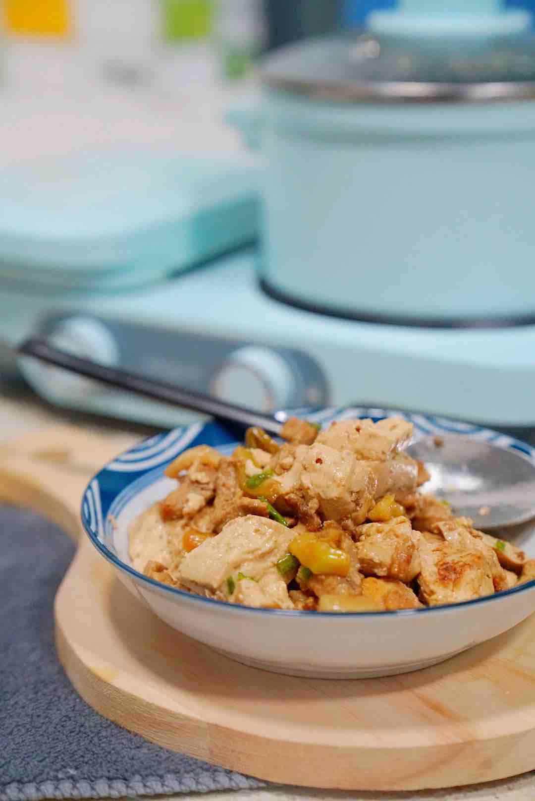 豆腐燉肉的做法-家常味燉菜譜-易網(wǎng)健康養(yǎng)生網(wǎng) 豆腐燉肉的做法-家常味燉菜譜