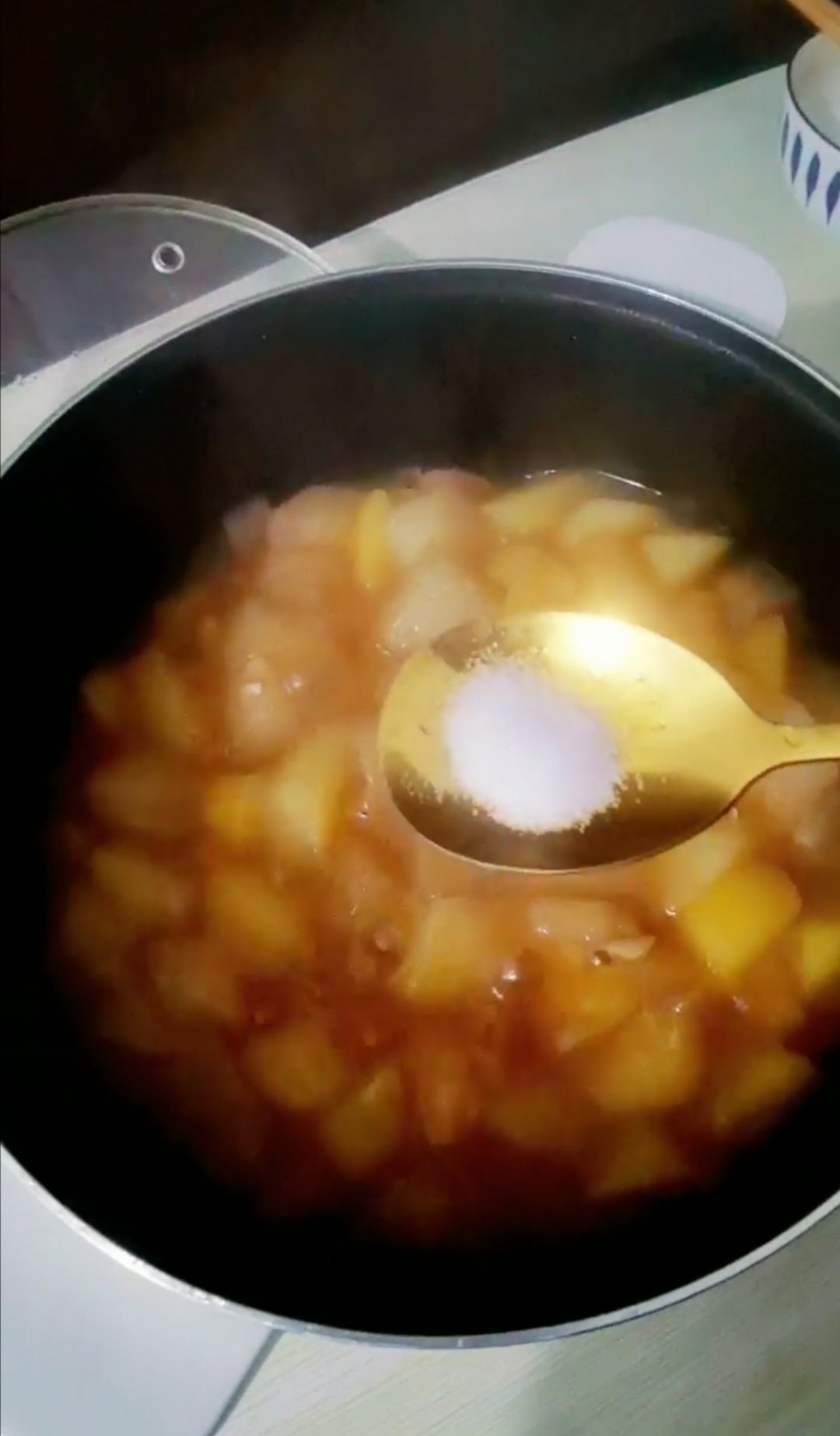 大蘿卜燉土豆的做法-咸鮮味燉菜譜