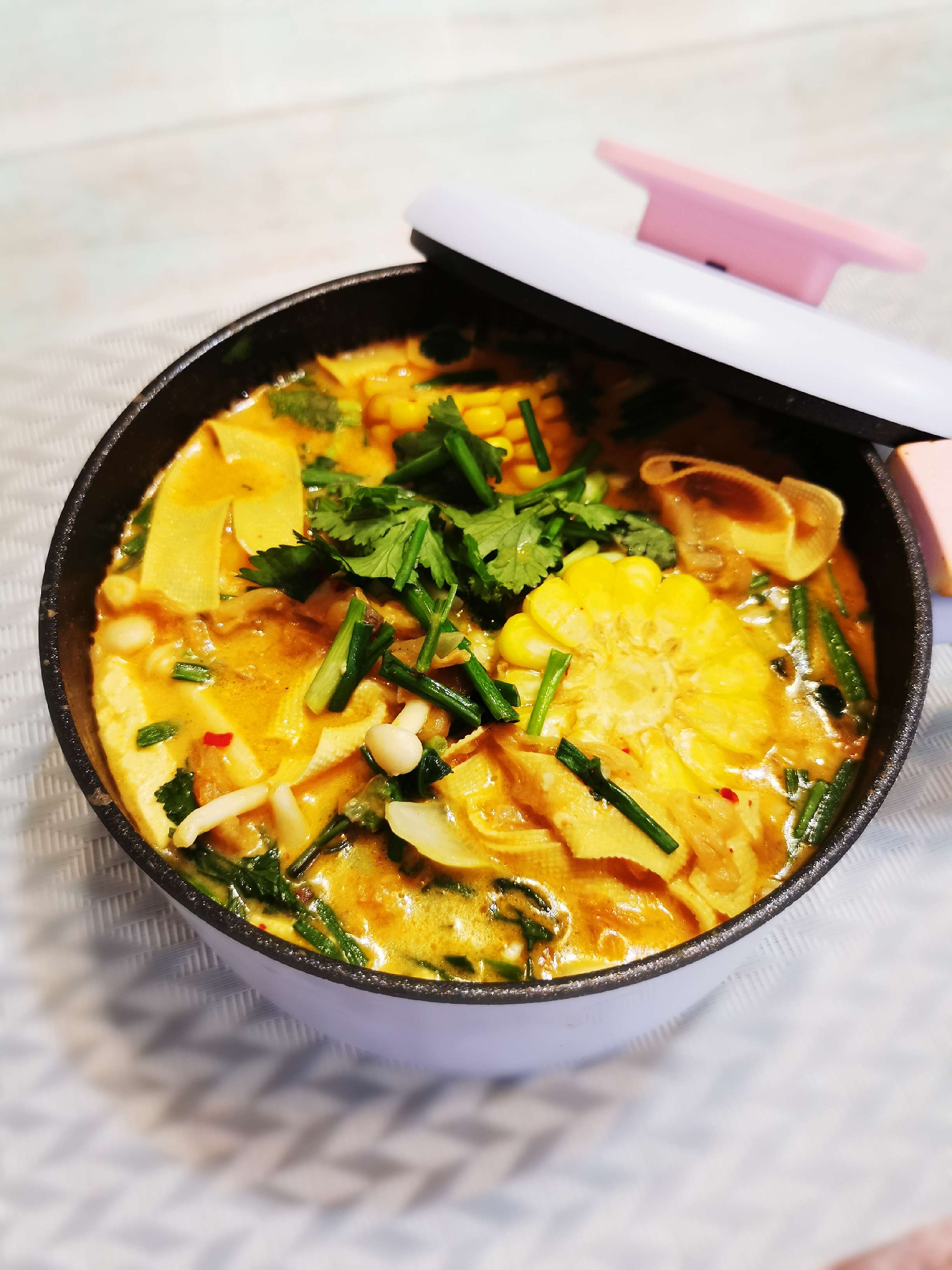 牛奶冒菜，一個人有儀式感的火鍋的做法-奶香味煮菜譜
