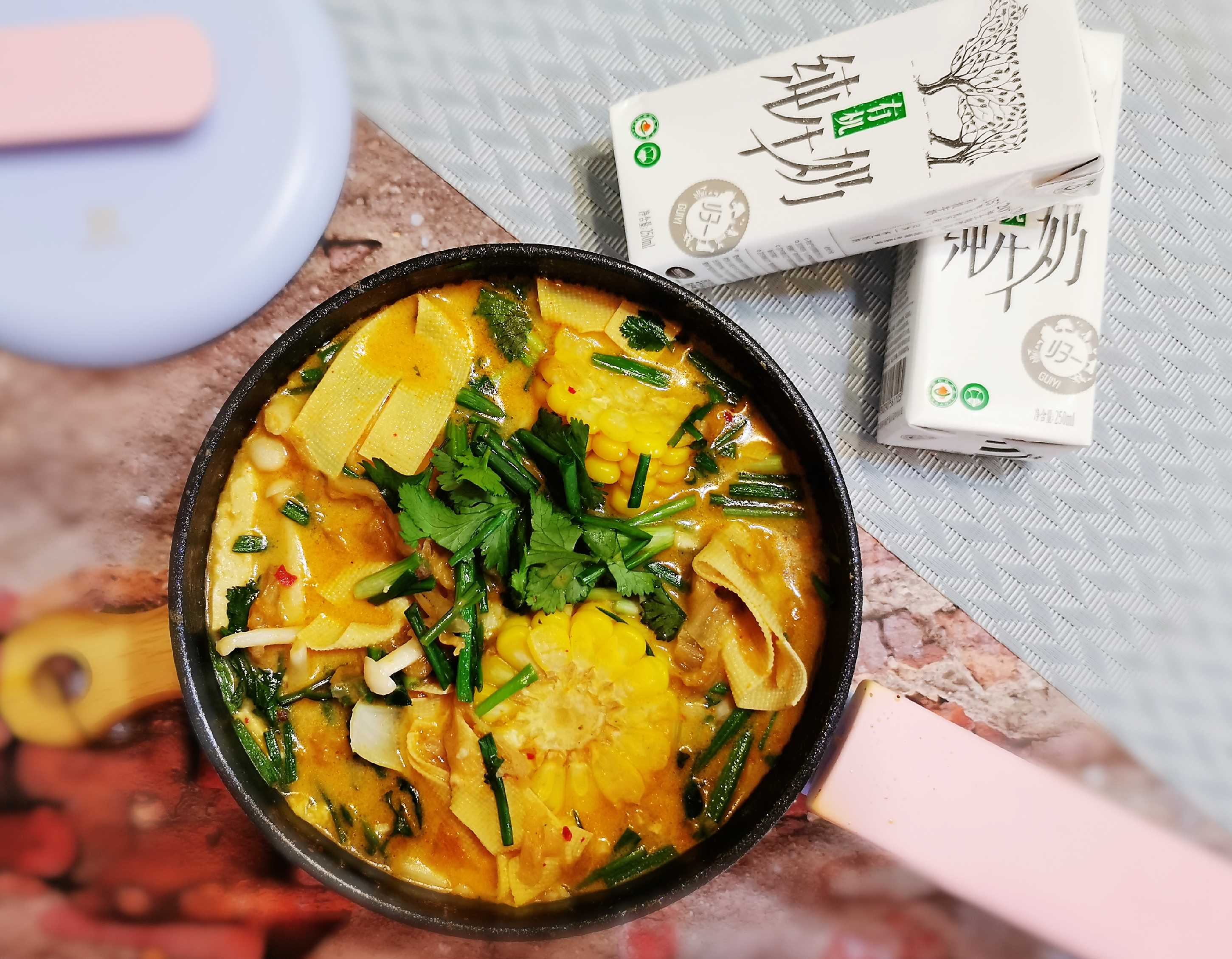 牛奶冒菜，一個人有儀式感的火鍋的做法-奶香味煮菜譜