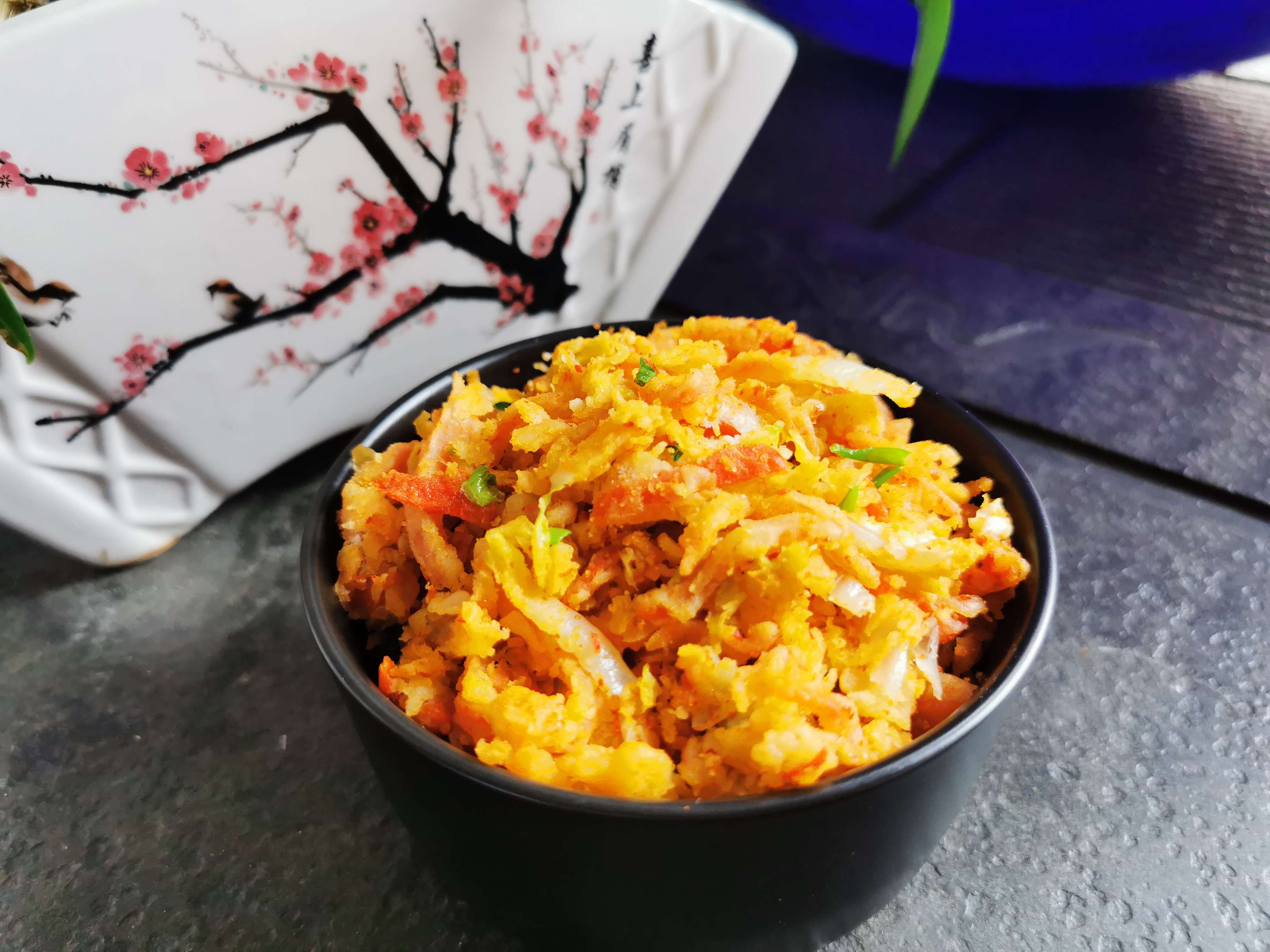 紅蘿卜和娃娃菜，加點面粉抓一抓，可以當主食的“家常麥飯”的做法-家常味蒸菜譜