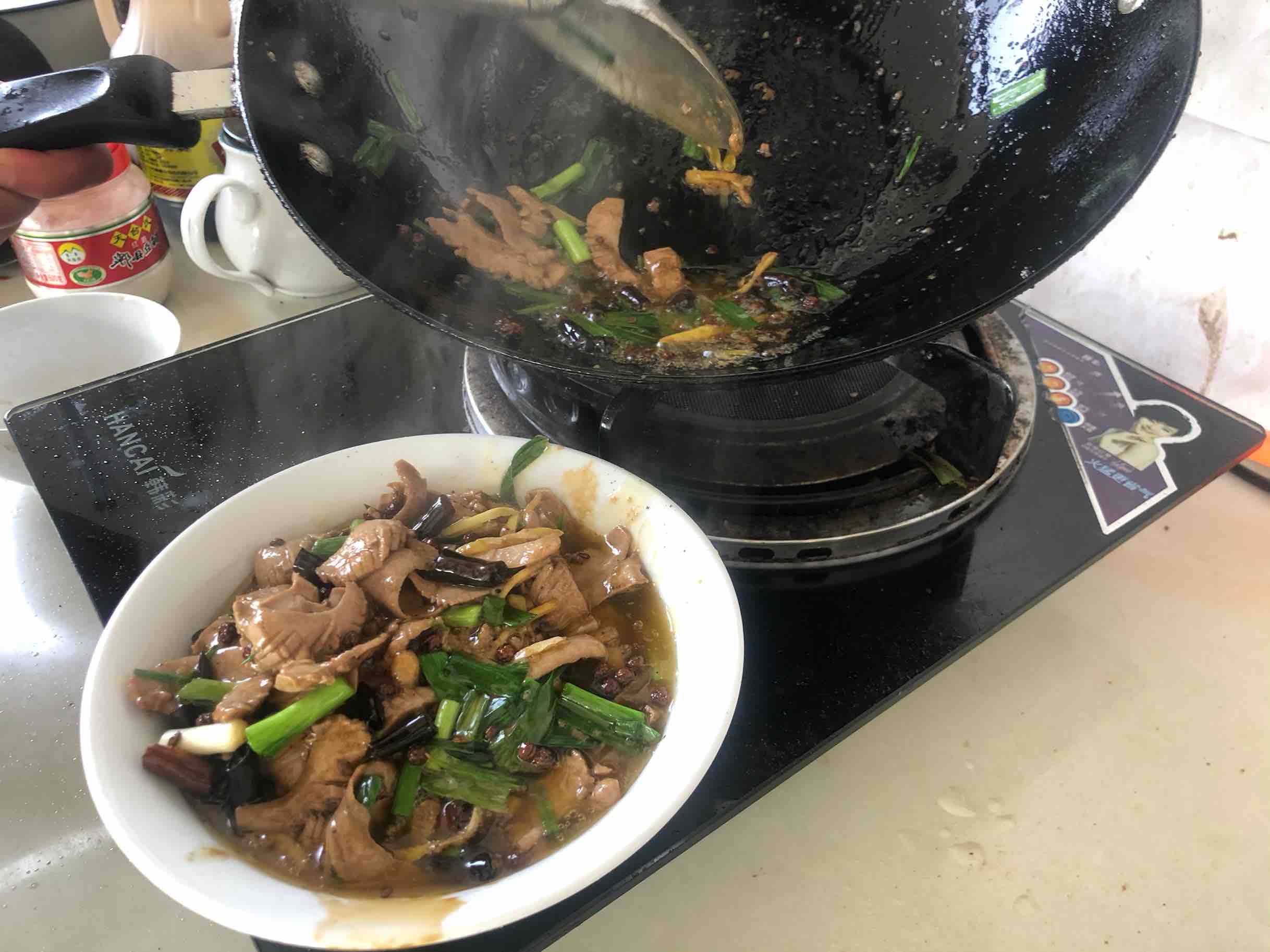 爆炒豬腰花的做法-麻辣味炒菜譜-易網(wǎng)健康養(yǎng)生網(wǎng) 爆炒豬腰花的做法-麻辣味炒菜譜
