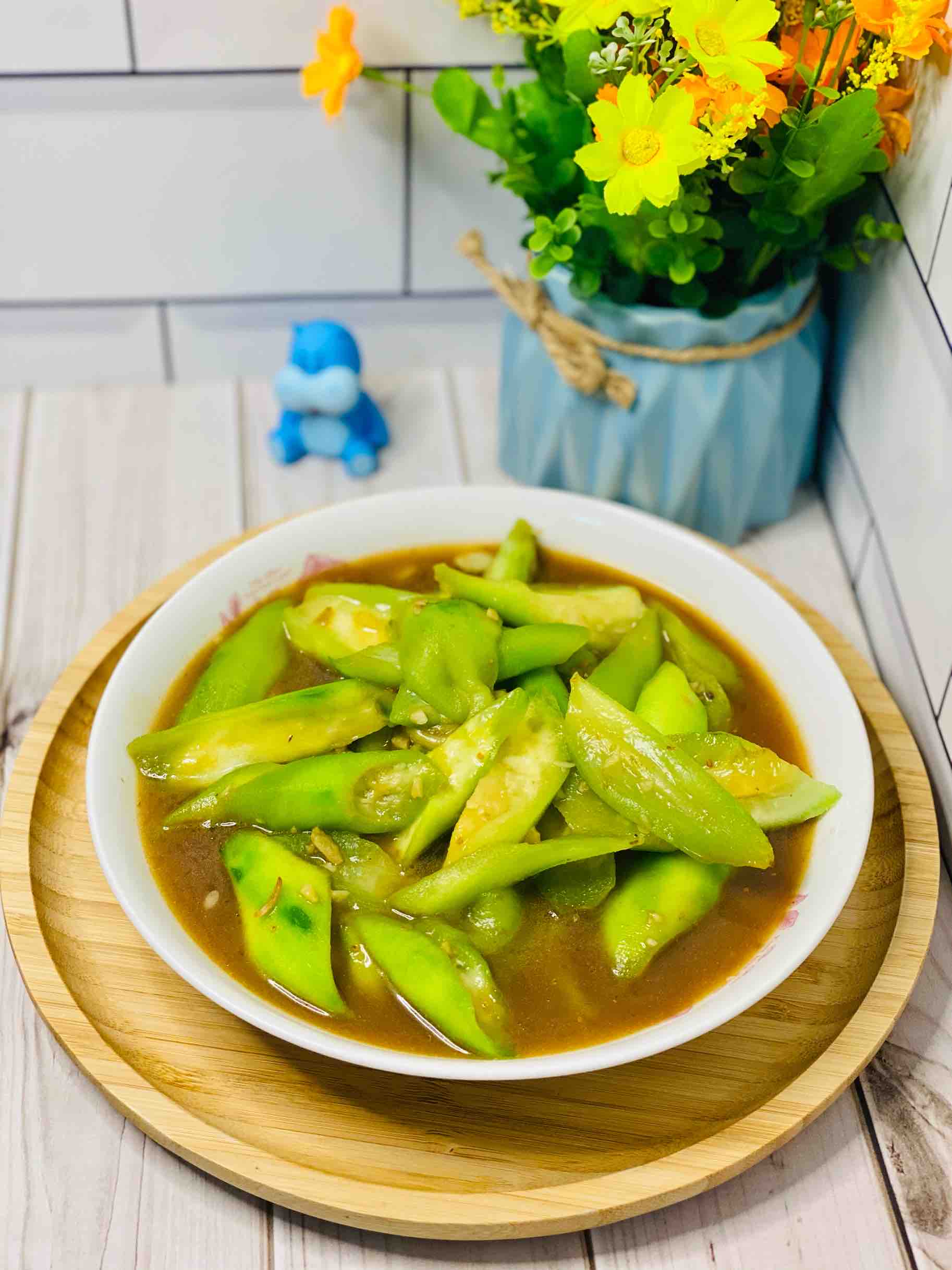 絲瓜這樣炒,比山珍海味還美味,10條不夠吃??便宜超好吃的做法-咸鮮味炒菜譜-易網健康養生網 絲瓜這樣炒,比山珍海味還美味,10條不夠吃??便宜超好吃的做法-咸鮮味炒菜譜