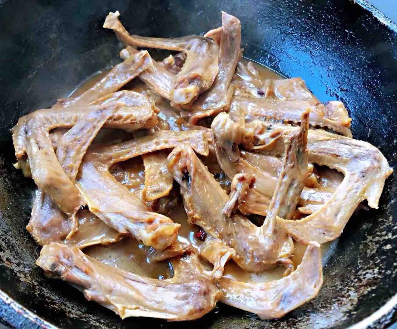 紅燒鴨翅的做法-家常味燉菜譜-易網(wǎng)健康養(yǎng)生網(wǎng) 紅燒鴨翅的做法-家常味燉菜譜