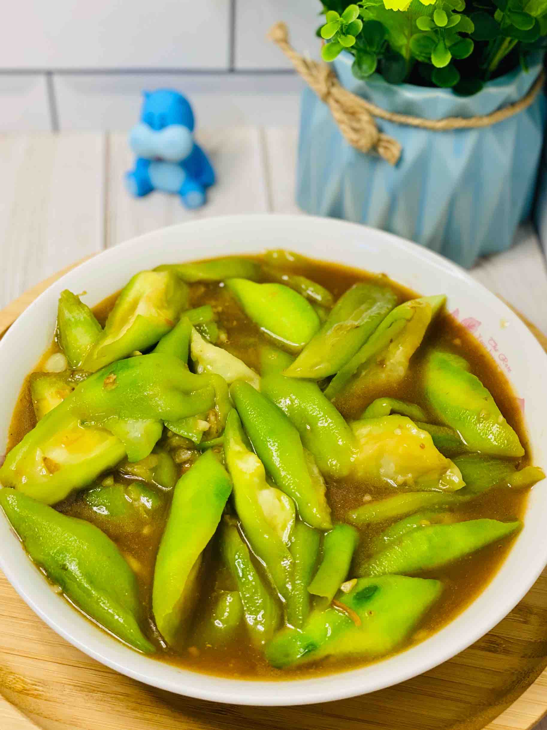 絲瓜這樣炒,比山珍海味還美味,10條不夠吃??便宜超好吃的做法-咸鮮味炒菜譜-易網健康養生網 絲瓜這樣炒,比山珍海味還美味,10條不夠吃??便宜超好吃的做法-咸鮮味炒菜譜
