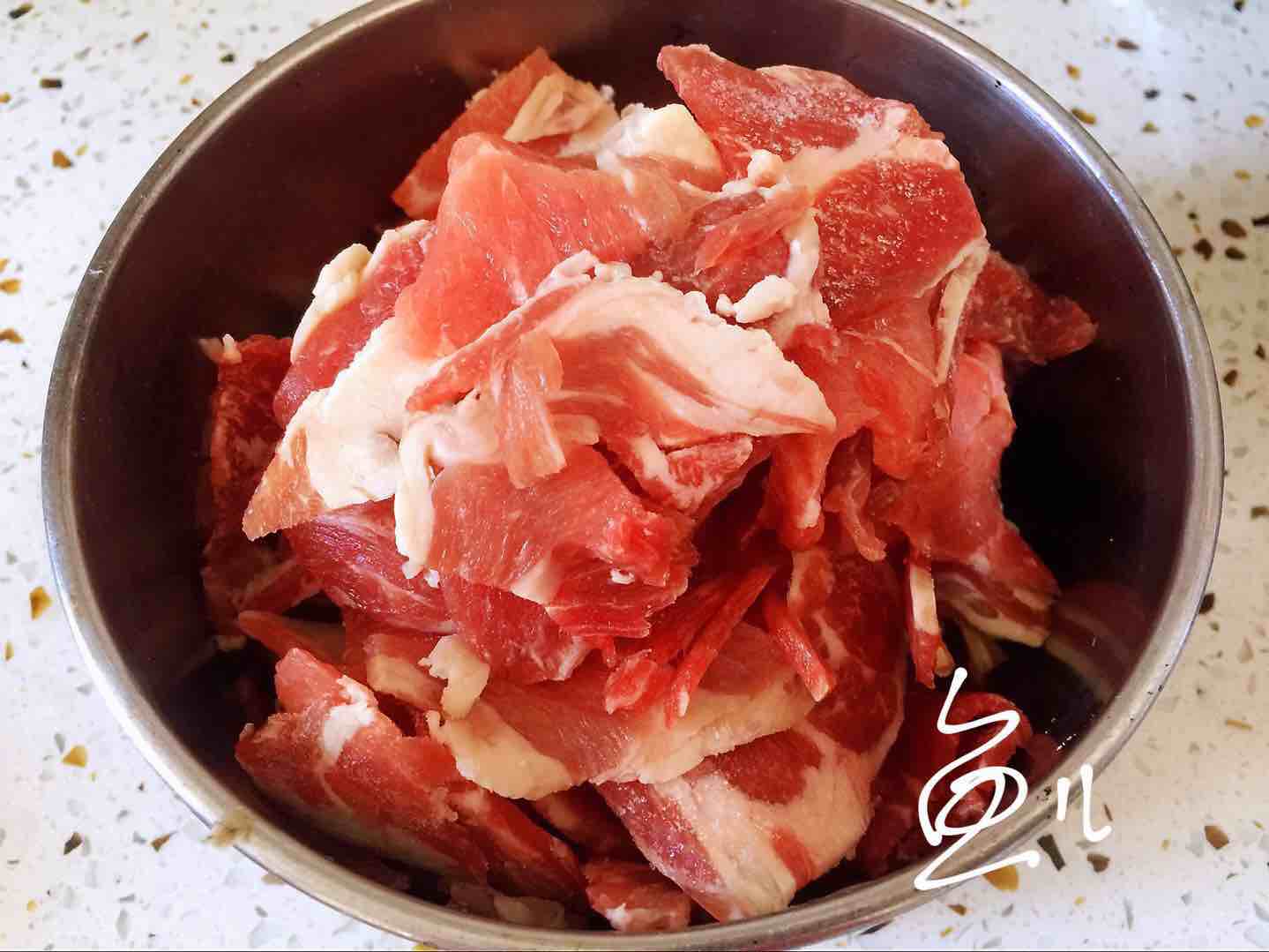 教你杏鮑菇新吃法，上桌就被搶光了！的做法-家常味炒菜譜