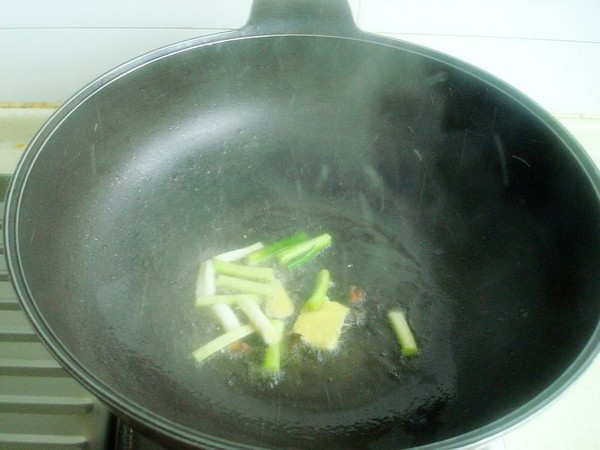 黑白菜寬粉燉腐竹的做法-咸鮮味燉菜譜-易網健康養生網 黑白菜寬粉燉腐竹的做法-咸鮮味燉菜譜