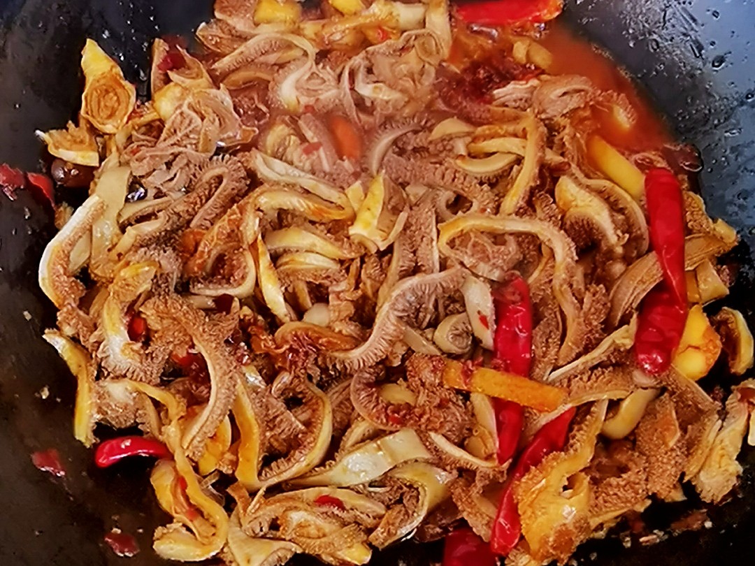 毛肚不要只來燙火鍋，做成香辣味，又嫩又脆又下飯的做法-香辣味炒菜譜