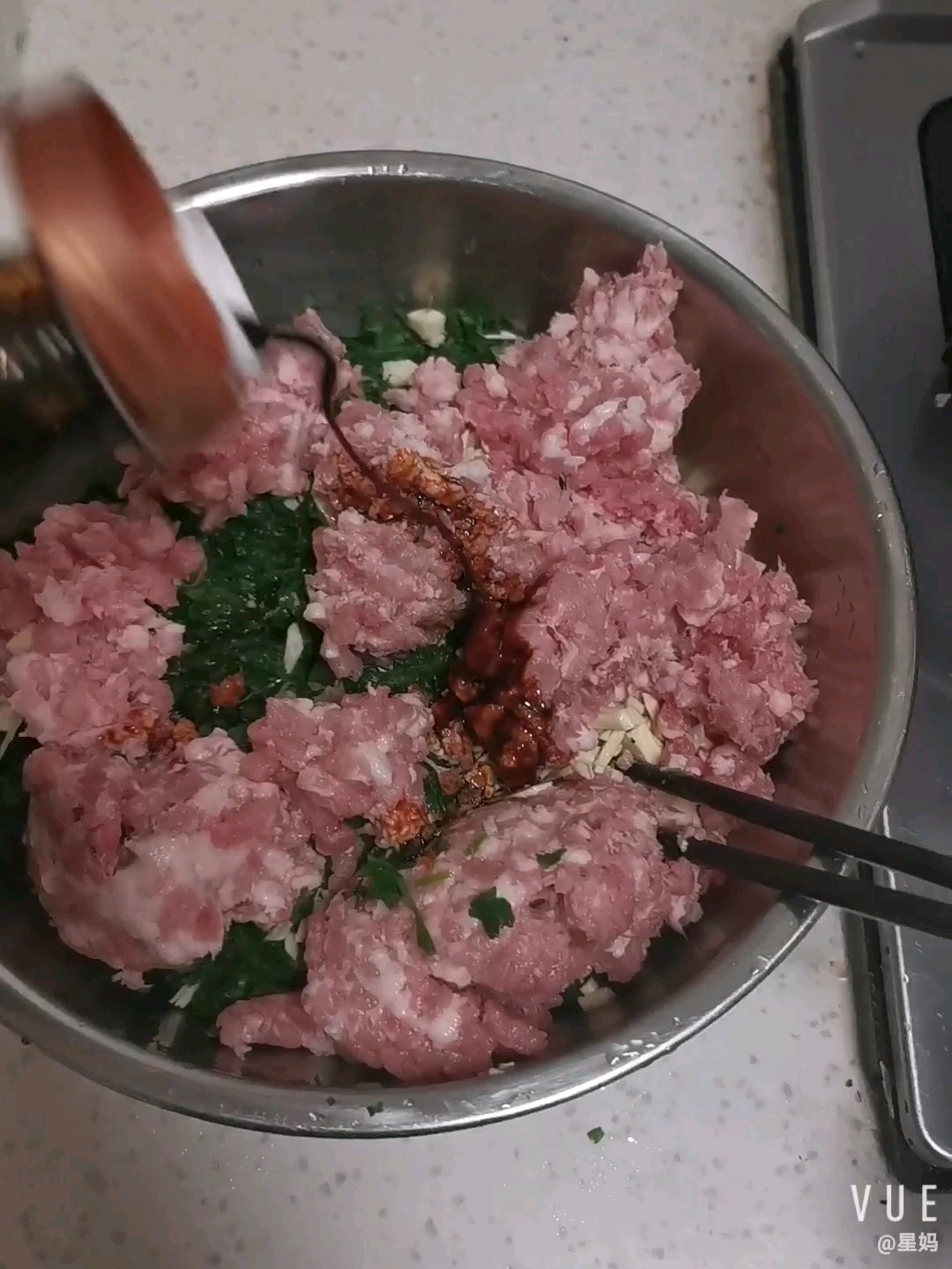 野菜冬筍嵌油豆腐的做法-家常味燒菜譜