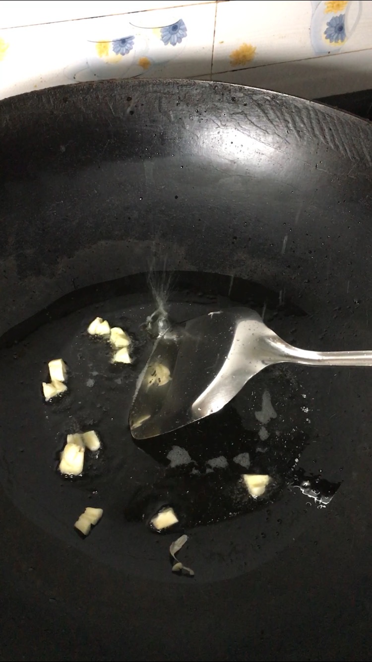 油麥菜加這種醬炒不比豆豉鯪魚油麥菜味道差的做法-其它口味炒菜譜