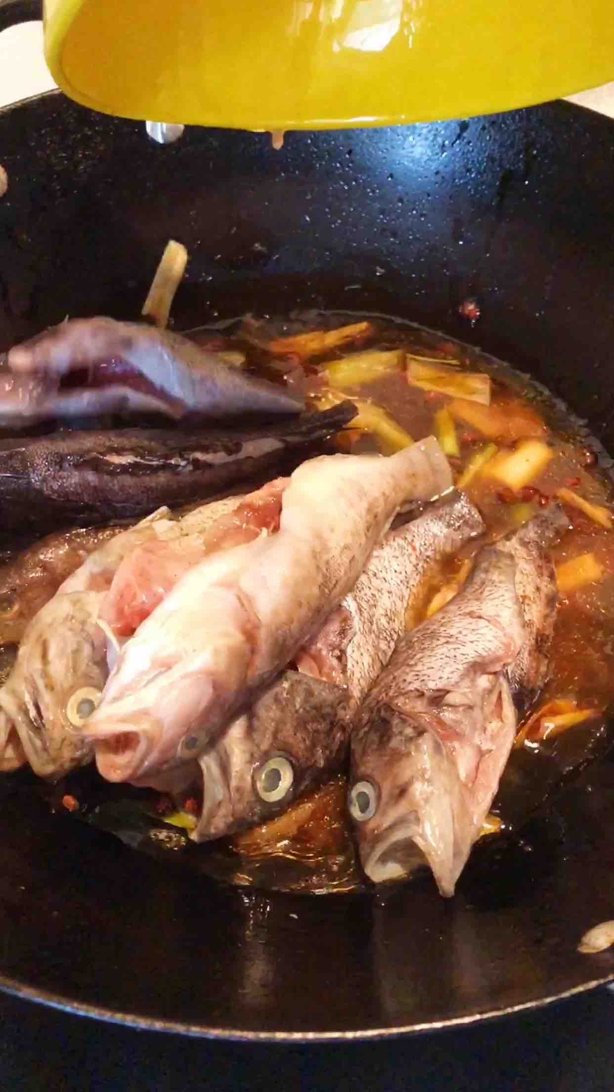 海魚燉豆腐的做法-咸鮮味燉菜譜