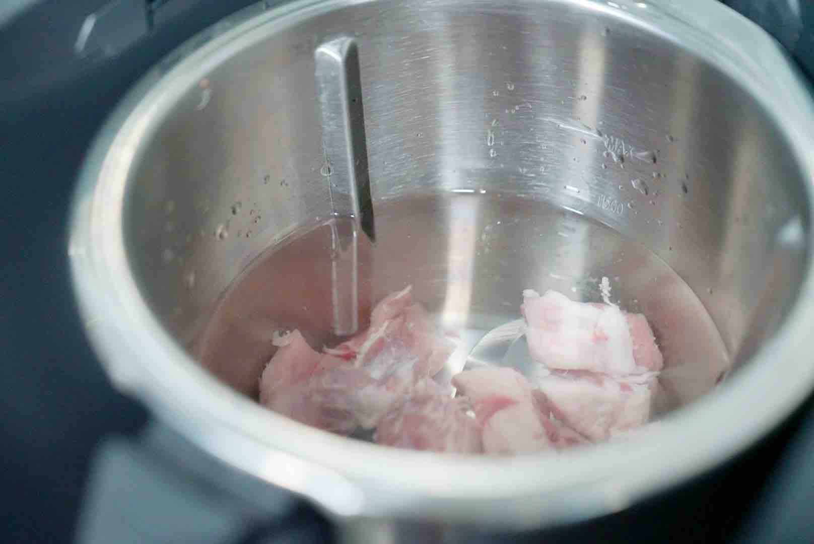 紅糖版糖醋排骨，你真的要試一下。的做法-酸甜味燒菜譜