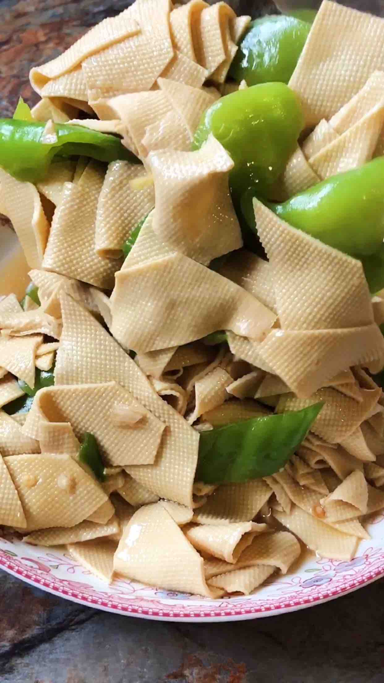 豆皮好吃做法的做法-香辣味炒菜譜-易網(wǎng)健康養(yǎng)生網(wǎng) 豆皮好吃做法的做法-香辣味炒菜譜