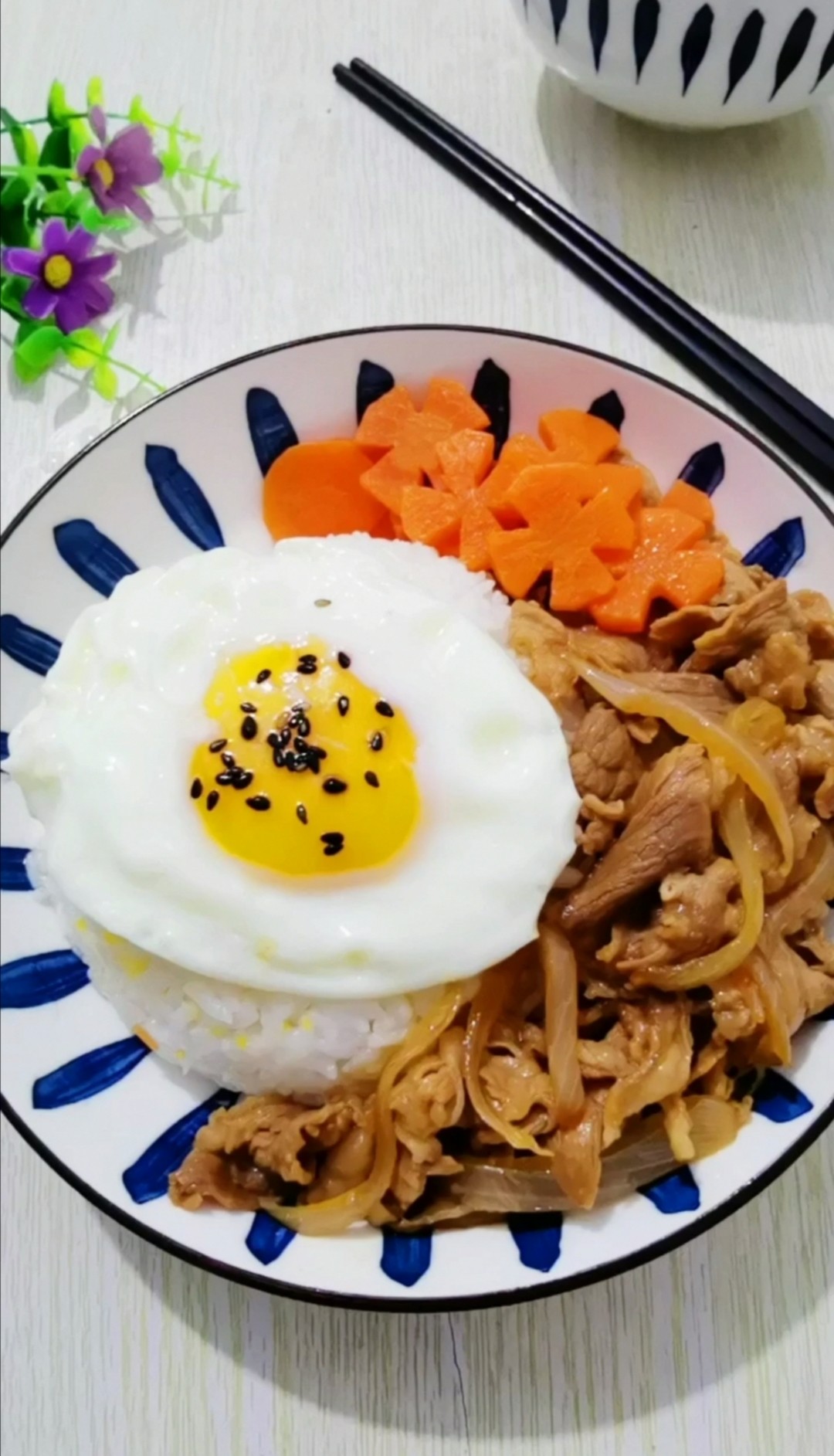 肥牛飯的做法-咸鮮味炒菜譜-易網健康養生網 肥牛飯的做法-咸鮮味炒菜譜