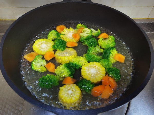 西藍花玉米烤雞胸肉的做法-咸鮮味烤菜譜