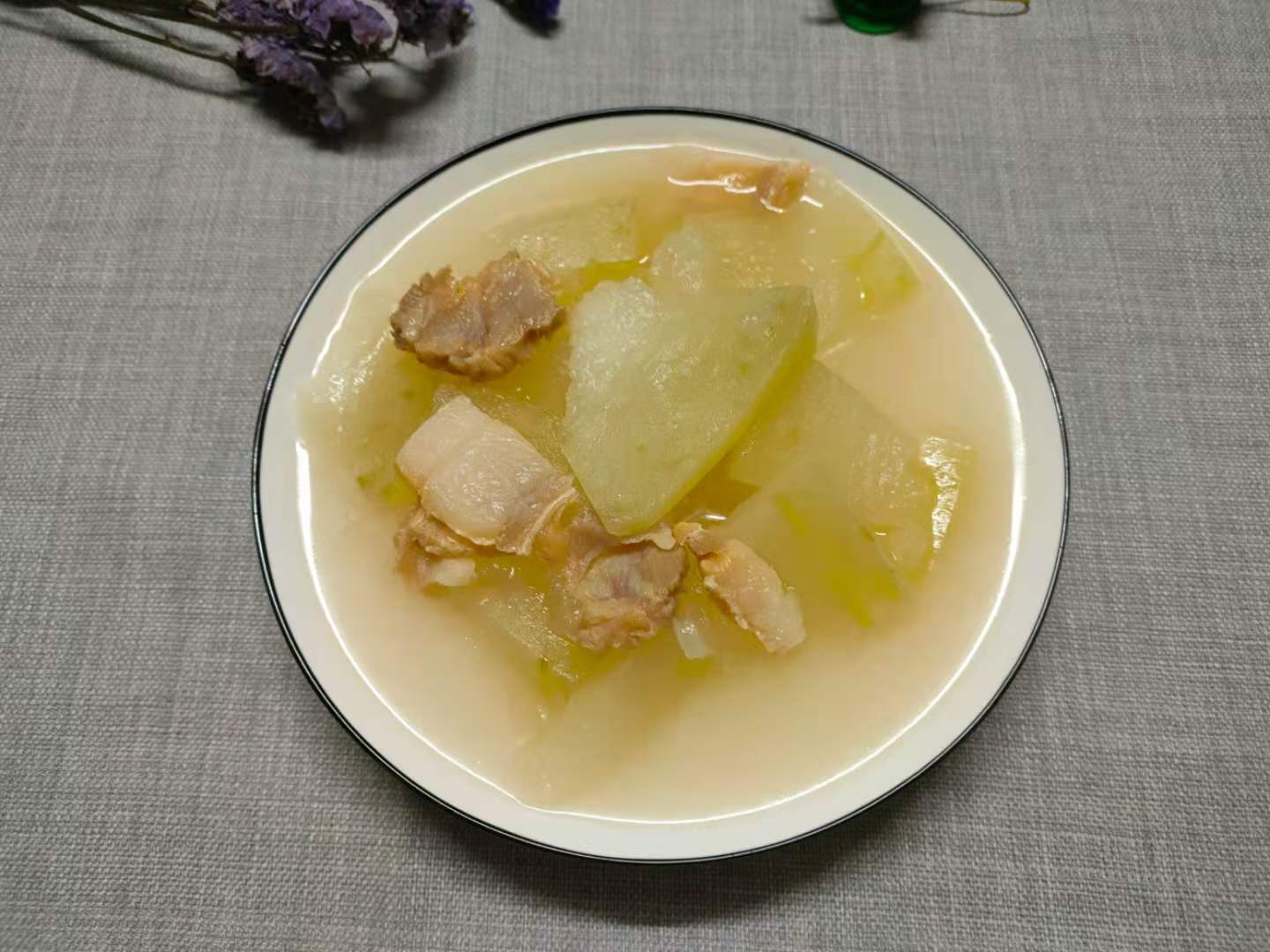咸肉燉冬瓜的做法-咸鮮味燉菜譜-易網健康養生網 咸肉燉冬瓜的做法-咸鮮味燉菜譜