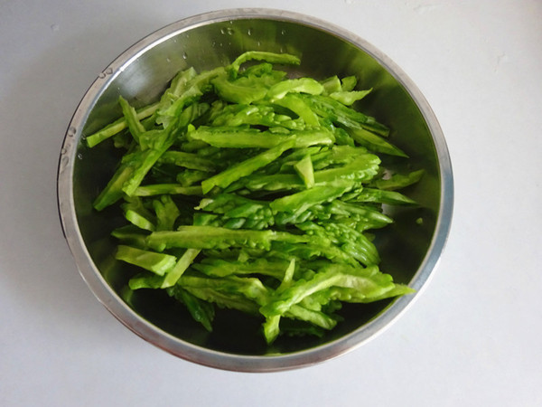 蒸苦瓜的做法-苦香味蒸菜譜
