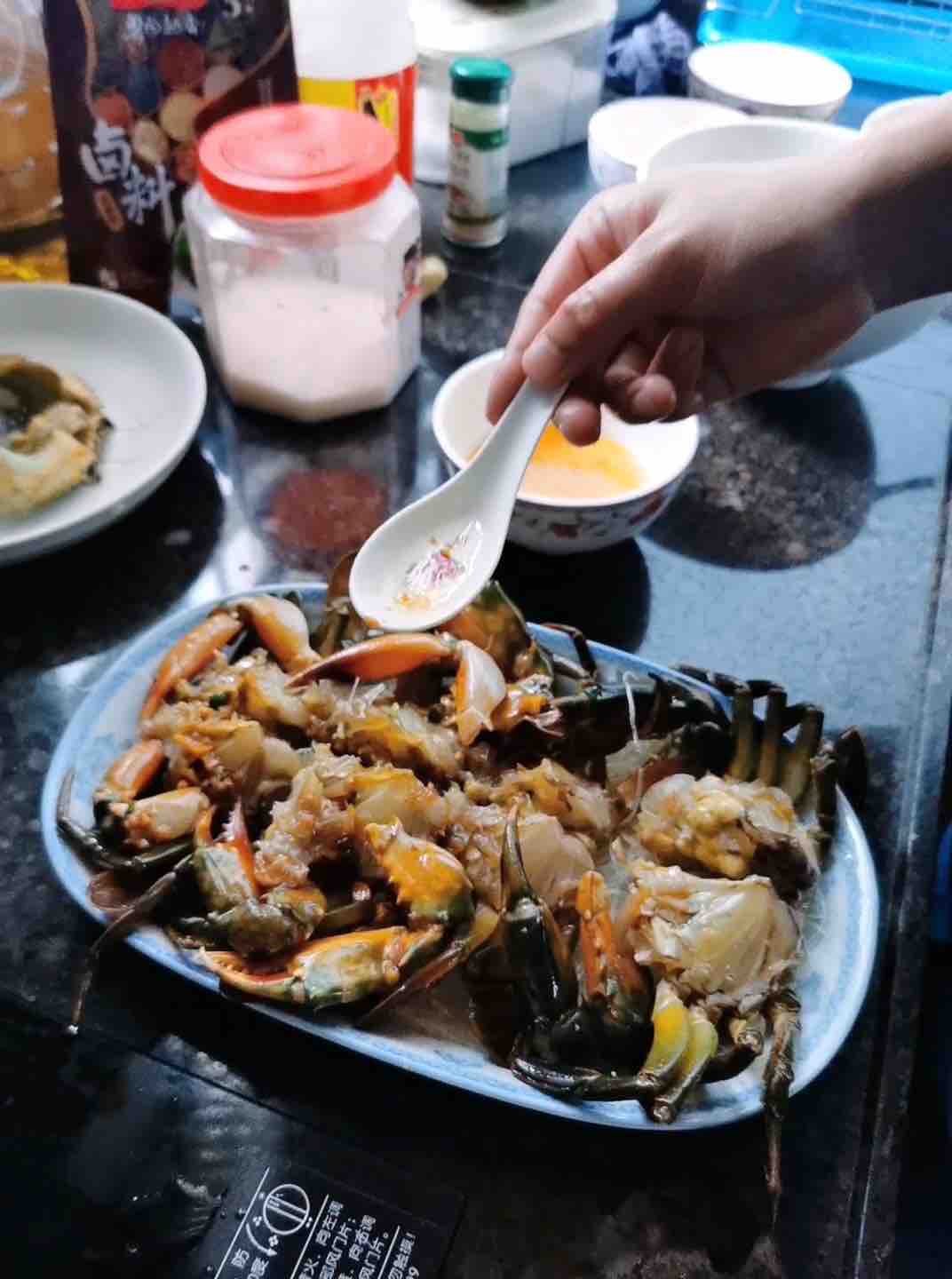 雞蛋粉絲蒸肉蟹的做法-家常味蒸菜譜